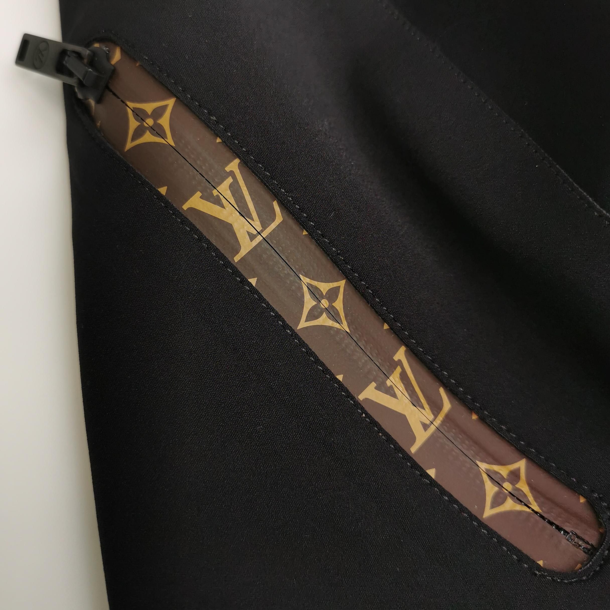 Louis Vuitton Louis Vuitton Monogram Detail Mini Dress Size 40 Size M / US 6-8 / IT 42-44 - 3 Thumbnail