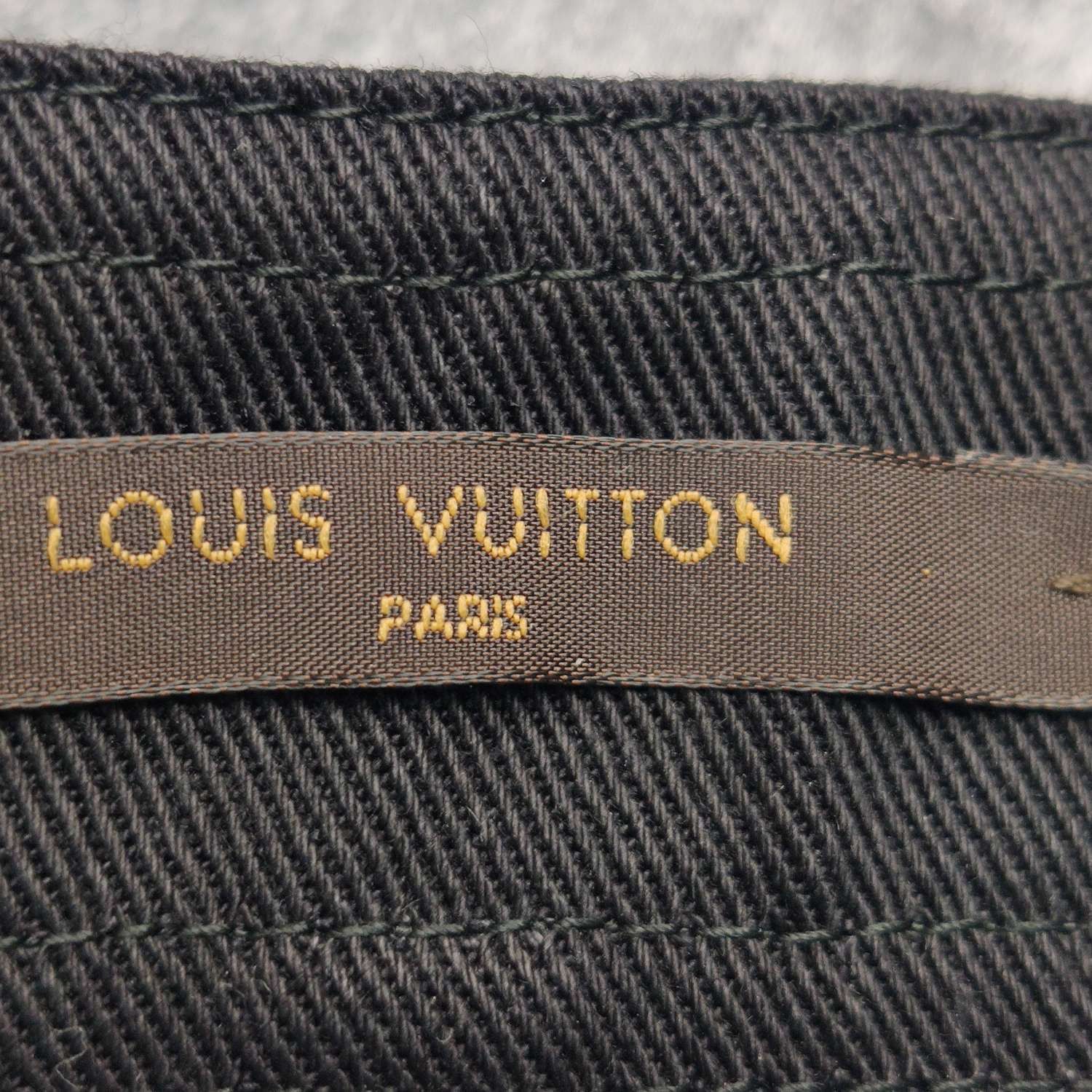 Louis Vuitton Louis Vuitton Metallic Cotton Mini Skirt Size 38 Size 27" / US 4 / IT 40 - 4 Thumbnail