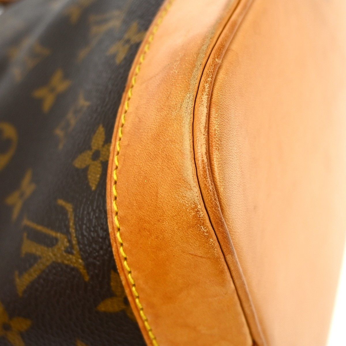 Louis Vuitton Louis Vuitton Alma Handbag Monogram Canvas Size ONE SIZE - 7 Thumbnail