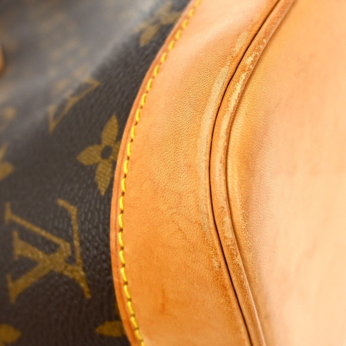 Louis Vuitton Louis Vuitton Alma Handbag Monogram Canvas Size ONE SIZE - 9 Thumbnail