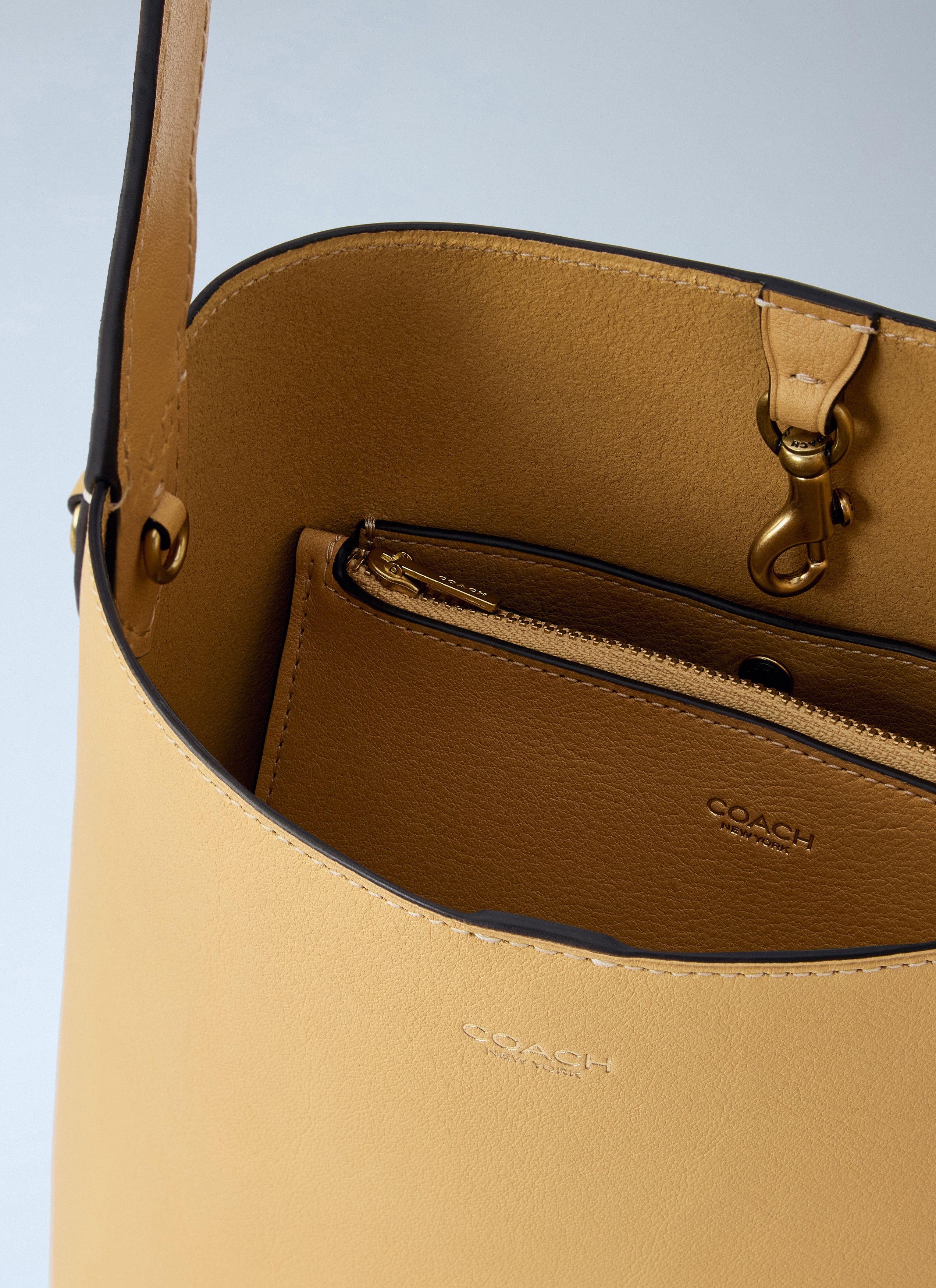 Coach Bleecker Bucket Bag 21 Size ONE SIZE - 6 Thumbnail