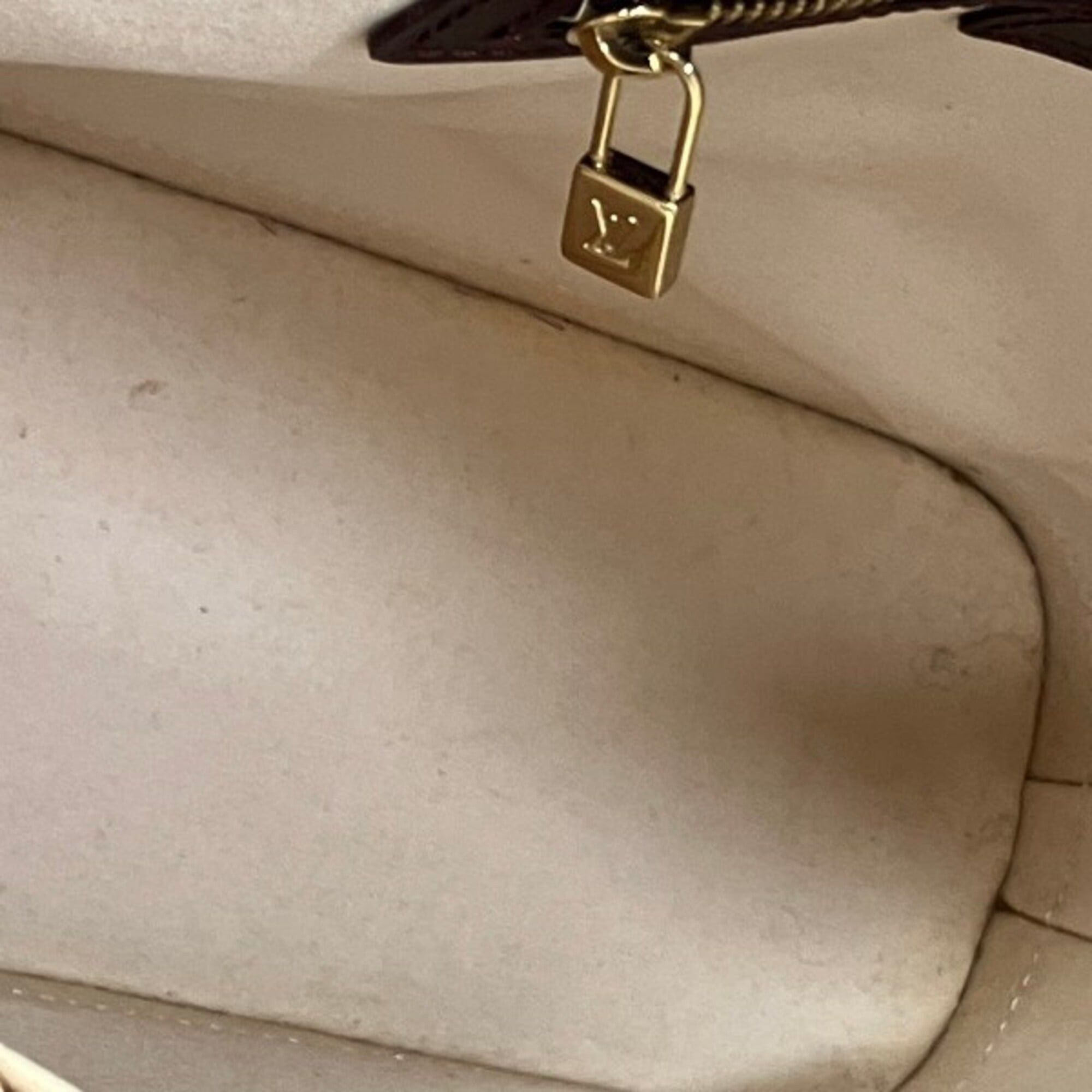 Louis Vuitton Louis Vuitton Monogram Mini Alma O M92204 Handbag (Women's Handbag) Size ONE SIZE - 5 Thumbnail