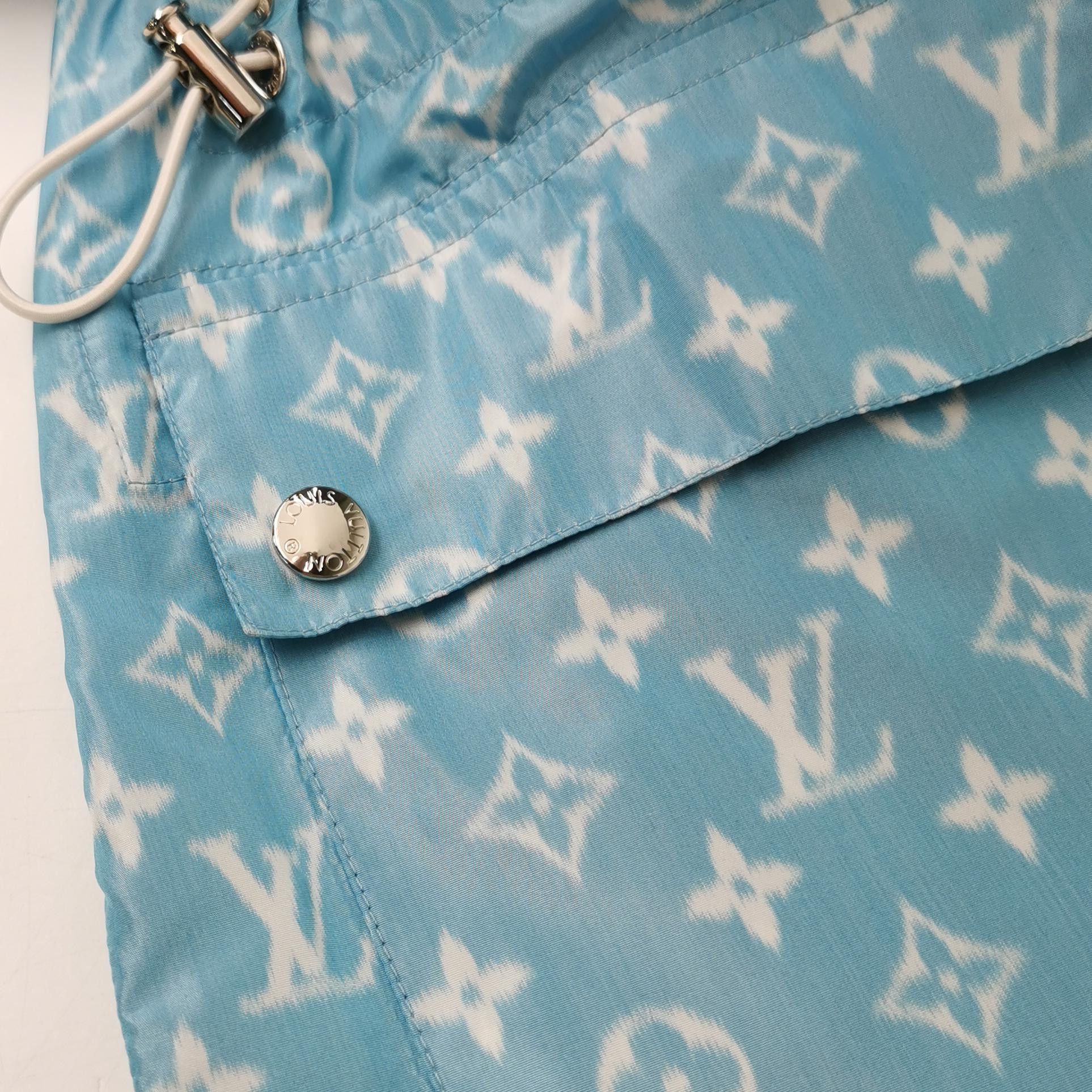 Louis Vuitton Louis Vuitton Monogram Hooded Jacket Size 36 Size XS / US 0-2 / IT 36-38 - 3 Thumbnail