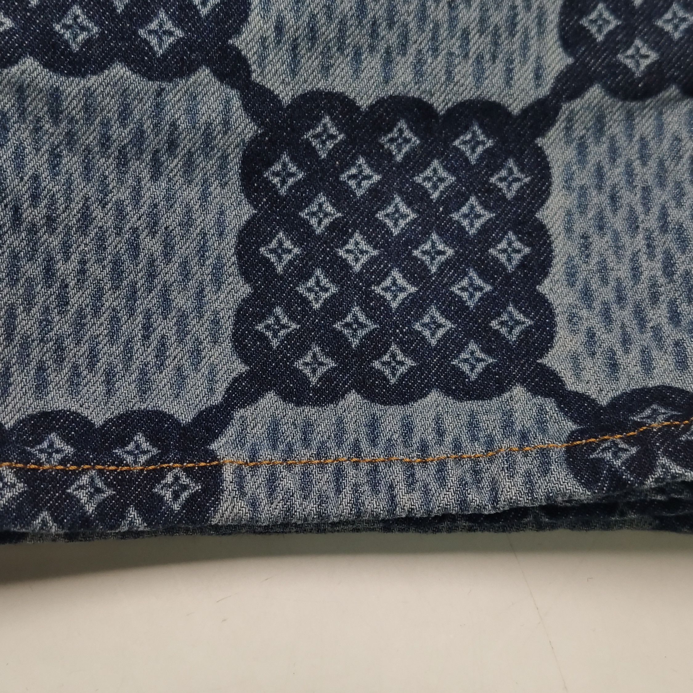Louis Vuitton Louis Vuitton Checkerboard Denim Jeans Size 28 Size US 28 / EU 44 - 11 Thumbnail