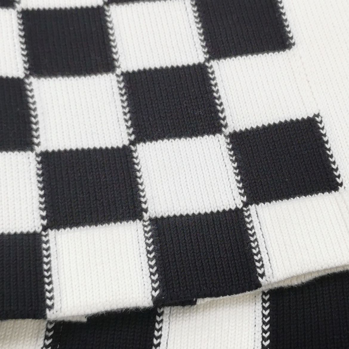 Louis Vuitton Louis Vuitton Checkerboard Short Sleeve Sweater M Size US M / EU 48-50 / 2 - 4 Thumbnail