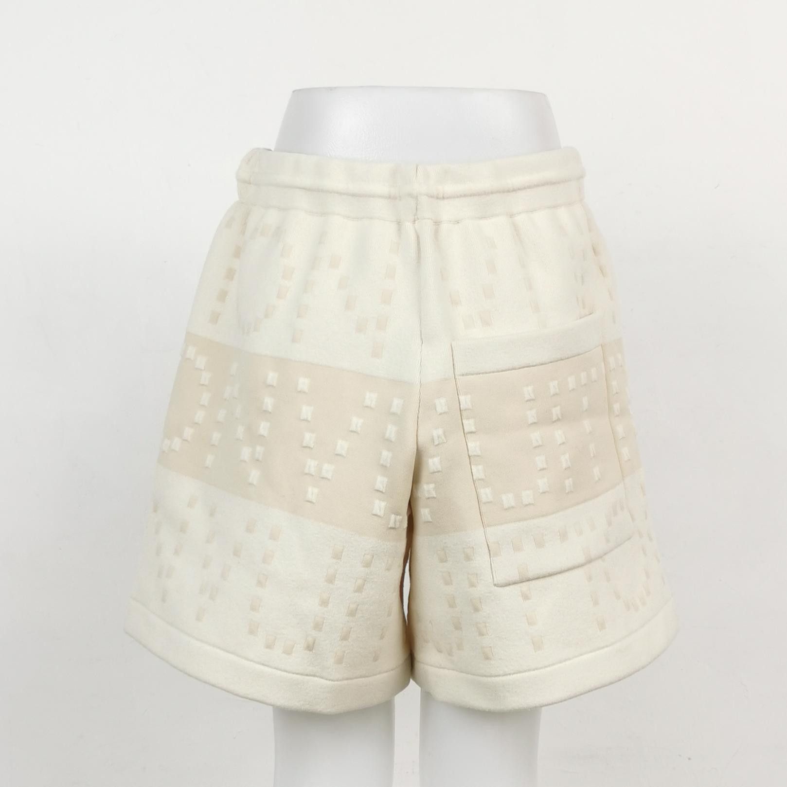 Louis Vuitton Louis Vuitton Monogram Wool Blend Shorts Size S Size 26" / US 2 / IT 38 - 2 Thumbnail