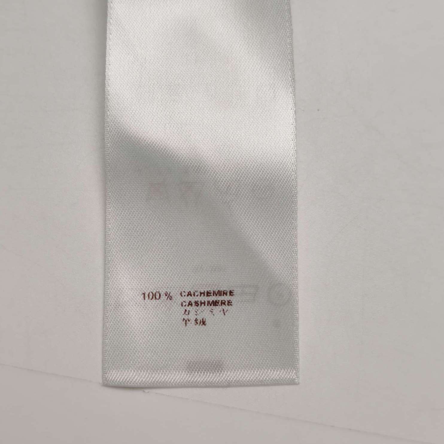 Louis Vuitton Louis Vuitton Sequin Cashmere Cardigan XS Size XS / US 0-2 / IT 36-38 - 8 Thumbnail
