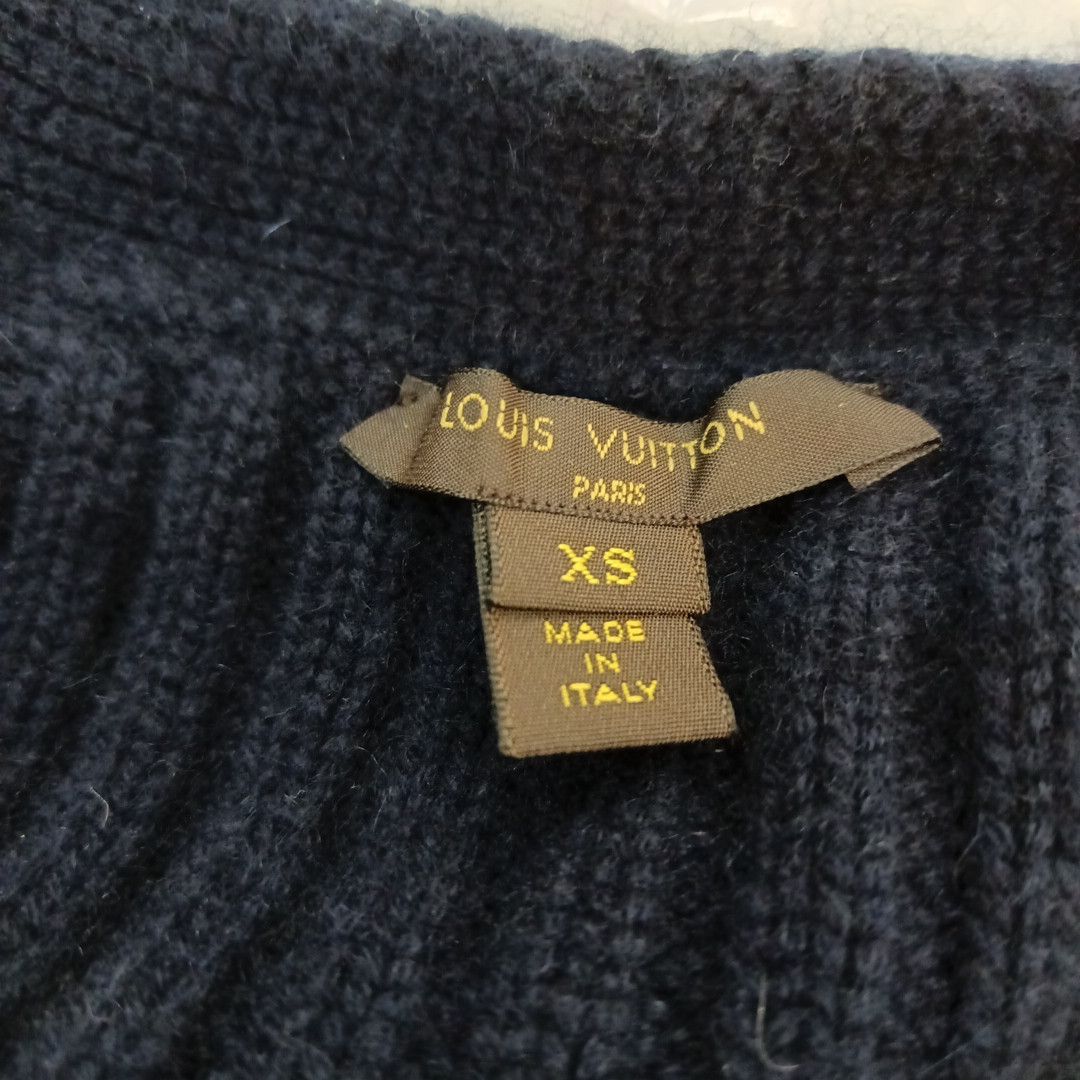 Louis Vuitton Louis Vuitton Sequin Cashmere Cardigan XS Size XS / US 0-2 / IT 36-38 - 5 Thumbnail