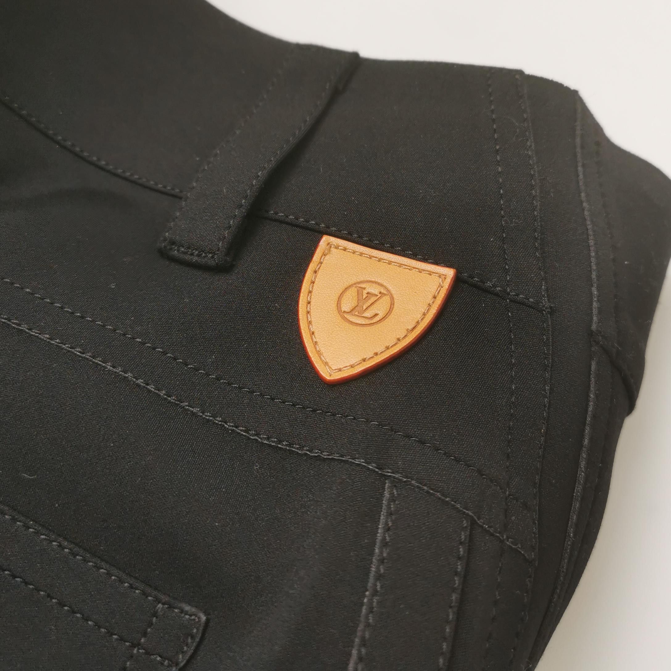 Louis Vuitton Louis Vuitton Leather Logo Casual Pants Size 32 Size US 32 / EU 48 - 3 Thumbnail