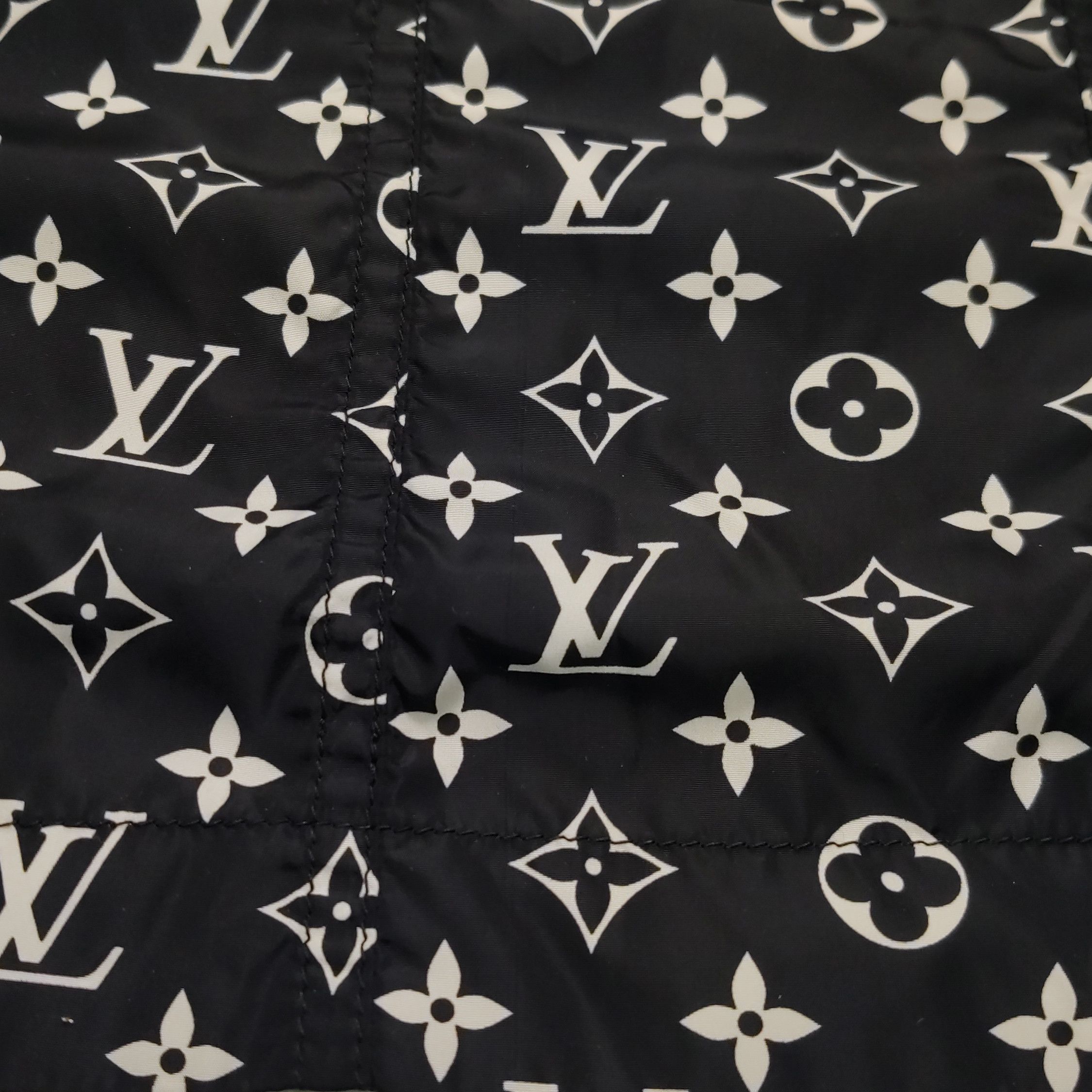 Louis Vuitton Louis Vuitton Monogram Reversible Hooded Jacket Size 36 Size XS / US 0-2 / IT 36-38 - 10 Thumbnail