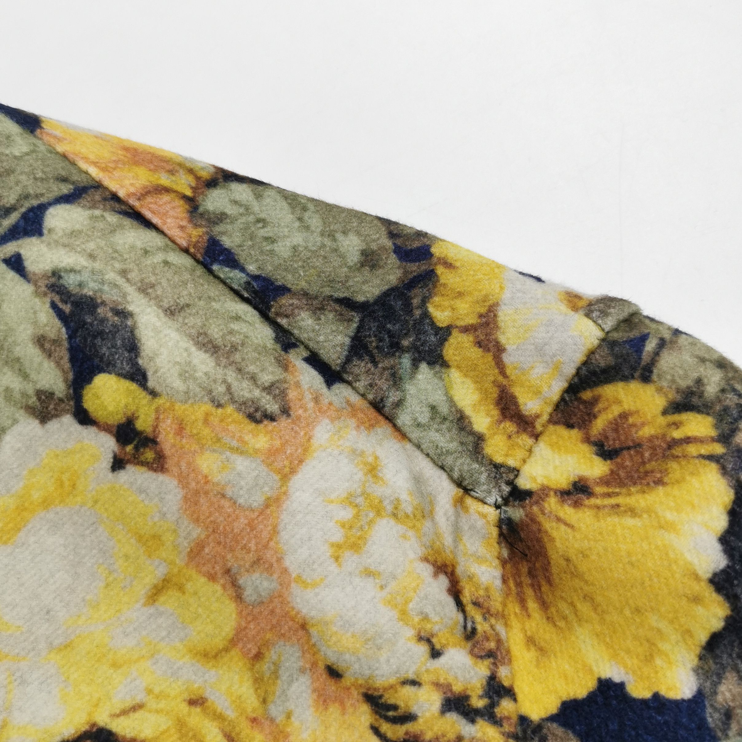 Louis Vuitton Louis Vuitton Floral Reversible Coat FR 36 Size XS / US 0-2 / IT 36-38 - 5 Thumbnail