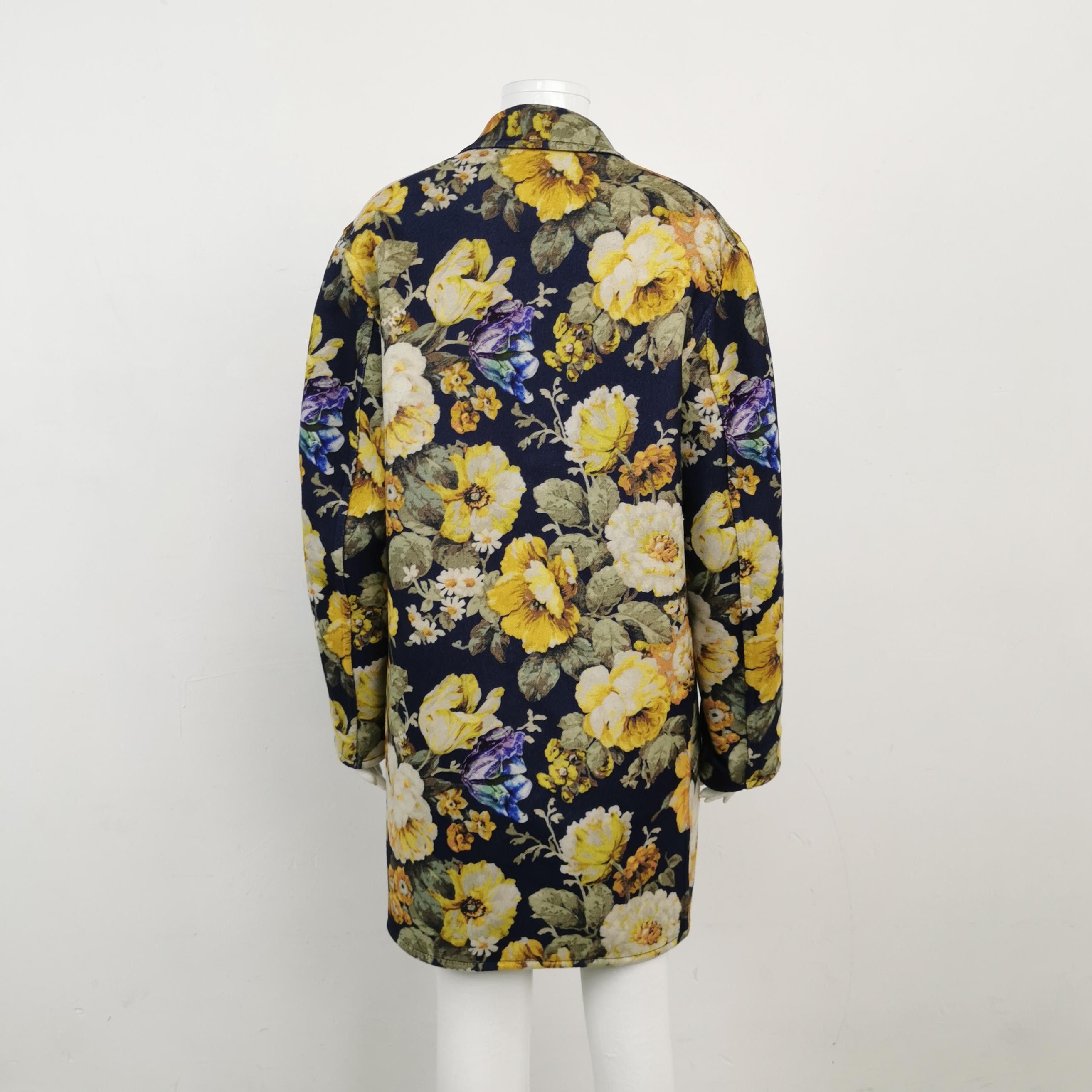 Louis Vuitton Louis Vuitton Floral Reversible Coat FR 36 Size XS / US 0-2 / IT 36-38 - 4 Thumbnail