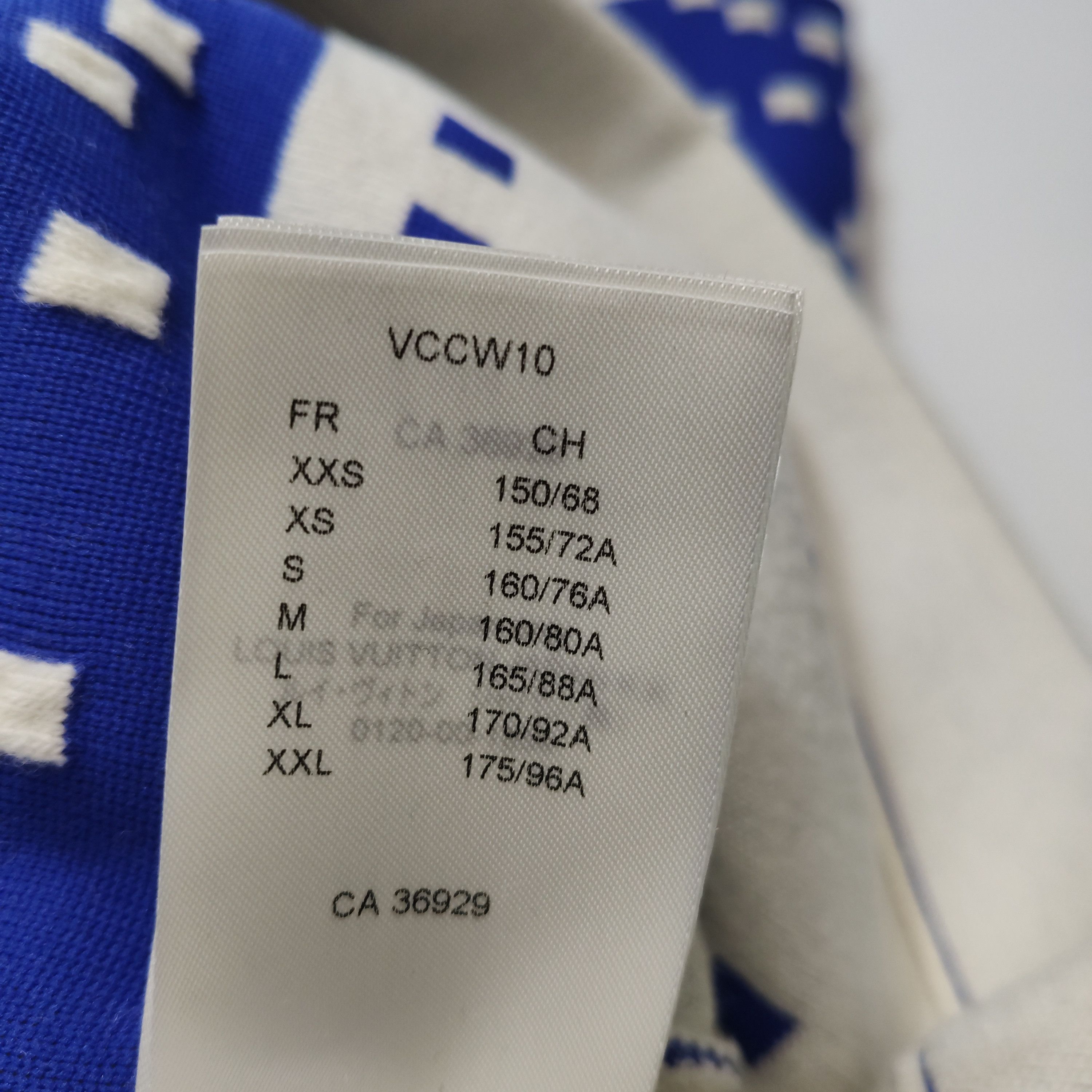Louis Vuitton Louis Vuitton Logo Hooded Knit Sweater Size M Size US M / EU 48-50 / 2 - 8 Thumbnail
