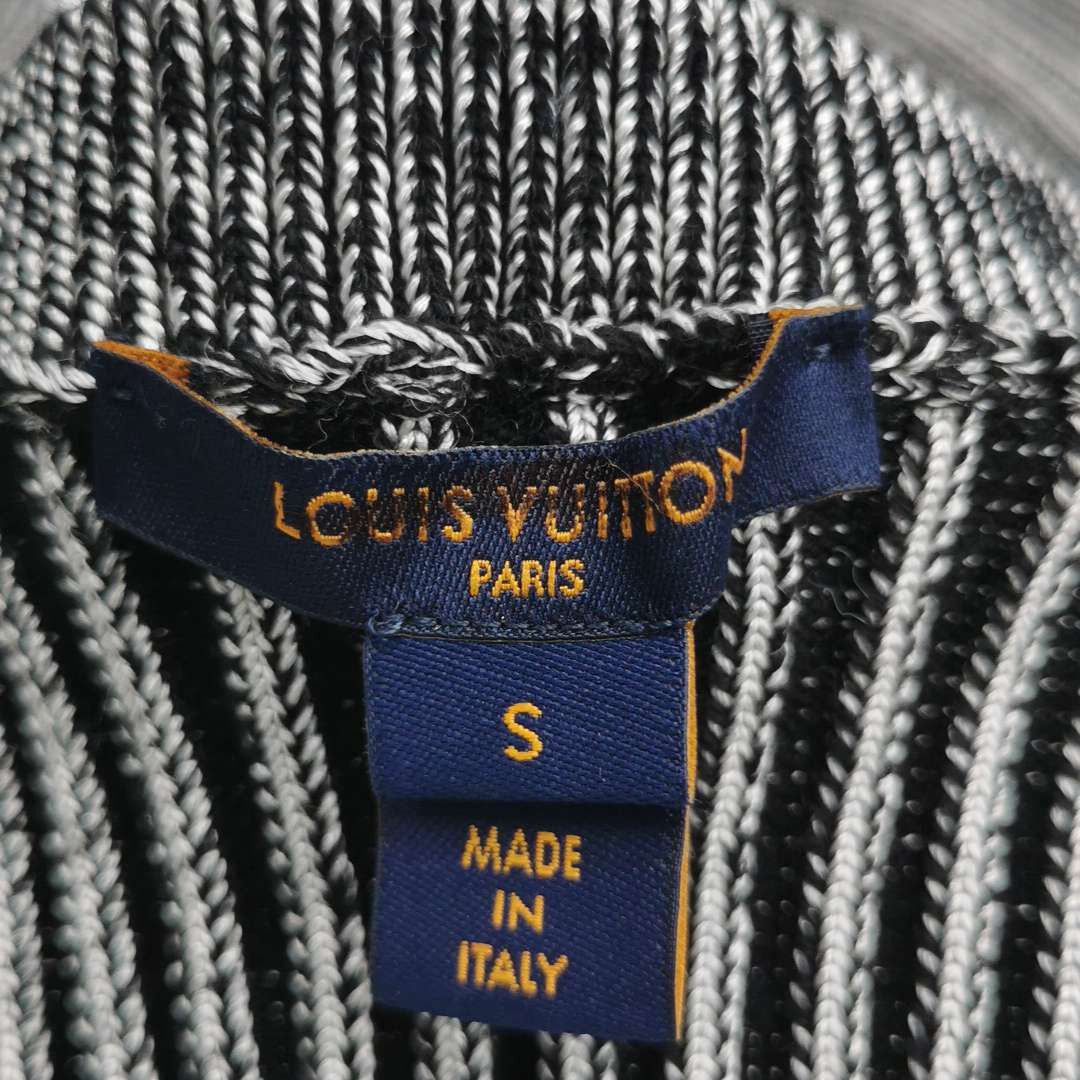Louis Vuitton Louis Vuitton Ribbed Knit Cardigan Size S Size S / US 4 / IT 40 - 4 Thumbnail