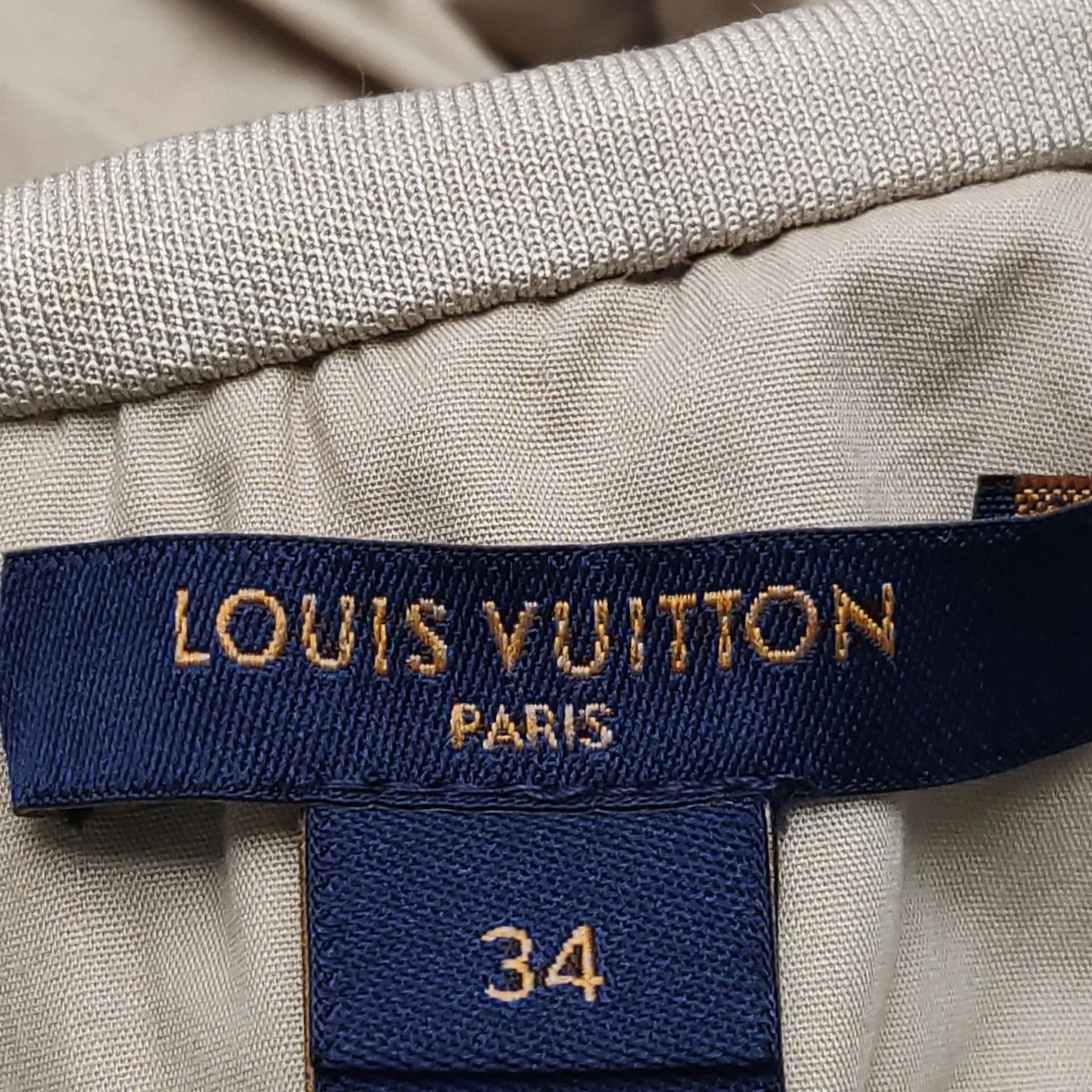 Louis Vuitton Louis Vuitton Eyelet Blouse Size FR 34 Size XS / US 0-2 / IT 36-38 - 4 Thumbnail