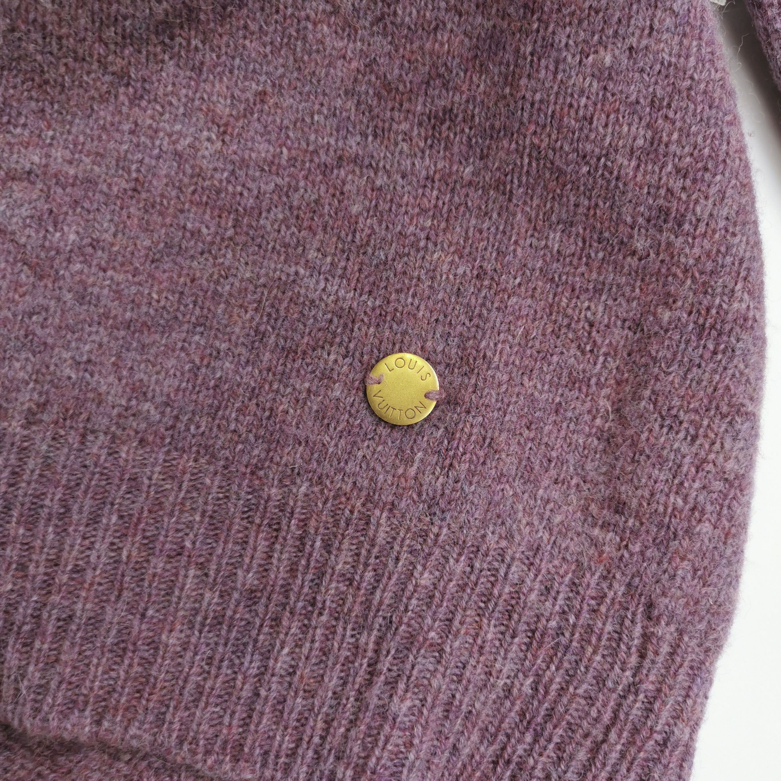 Louis Vuitton Louis Vuitton V-Neck Wool Sweater M Size M / US 6-8 / IT 42-44 - 3 Thumbnail