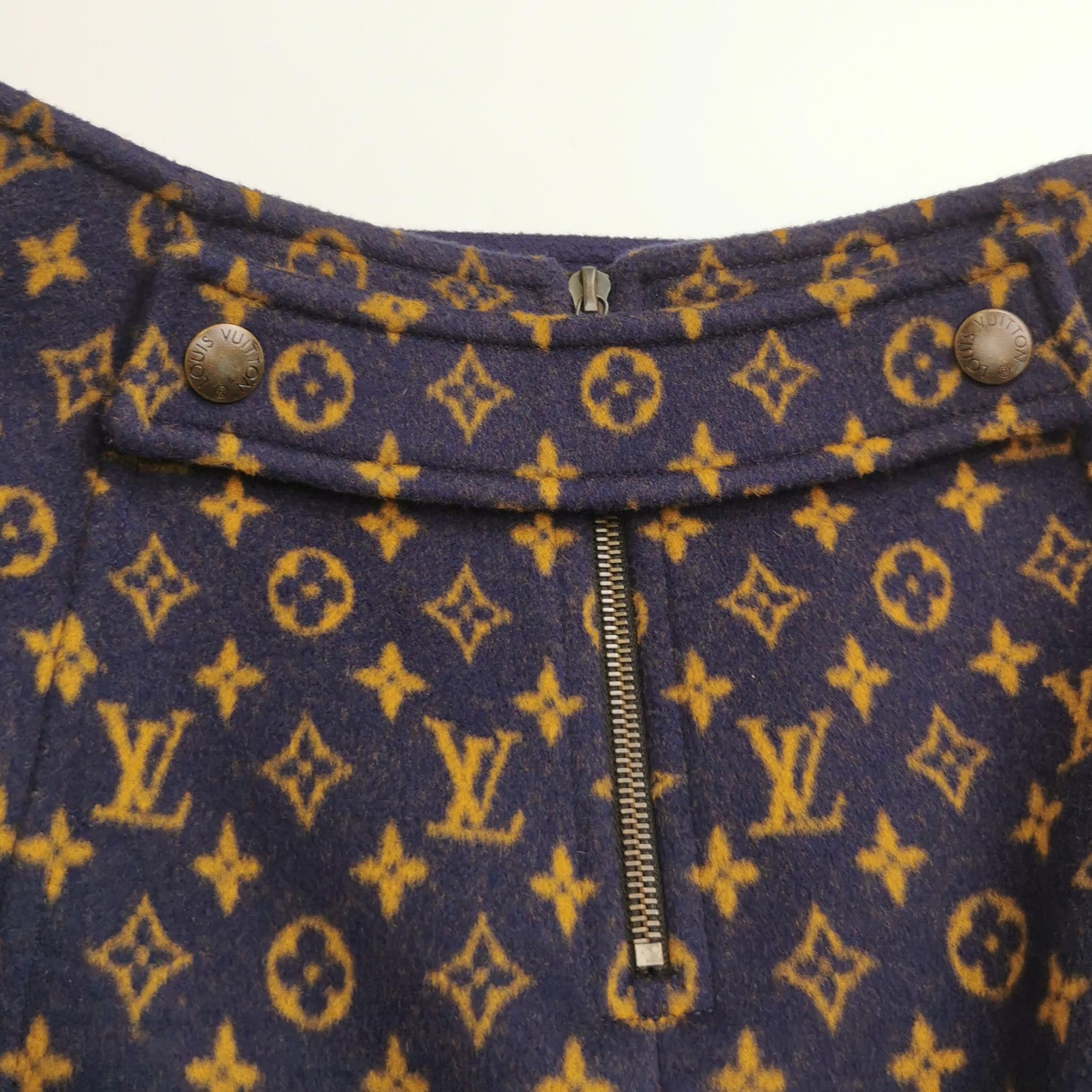Louis Vuitton Louis Vuitton Monogram Wool Silk Mini Skirt Size 38 Size 27" / US 4 / IT 40 - 3 Thumbnail