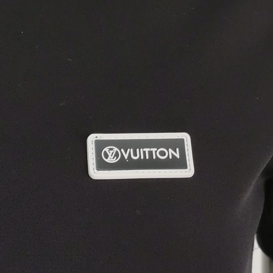 Louis Vuitton Louis Vuitton Logo Patch Zip Polo Size FR 34 Size XS / US 0-2 / IT 36-38 - 3 Thumbnail