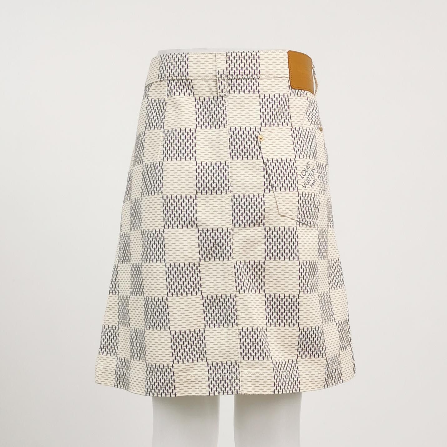 Louis Vuitton Louis Vuitton Checkerboard Mini Skirt Size 40 Size 28" / US 6 / IT 42 - 2 Thumbnail
