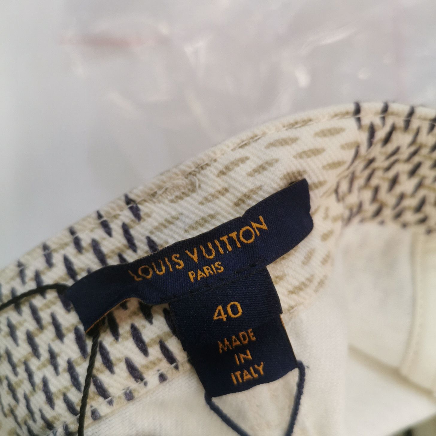 Louis Vuitton Louis Vuitton Checkerboard Mini Skirt Size 40 Size 28" / US 6 / IT 42 - 6 Thumbnail