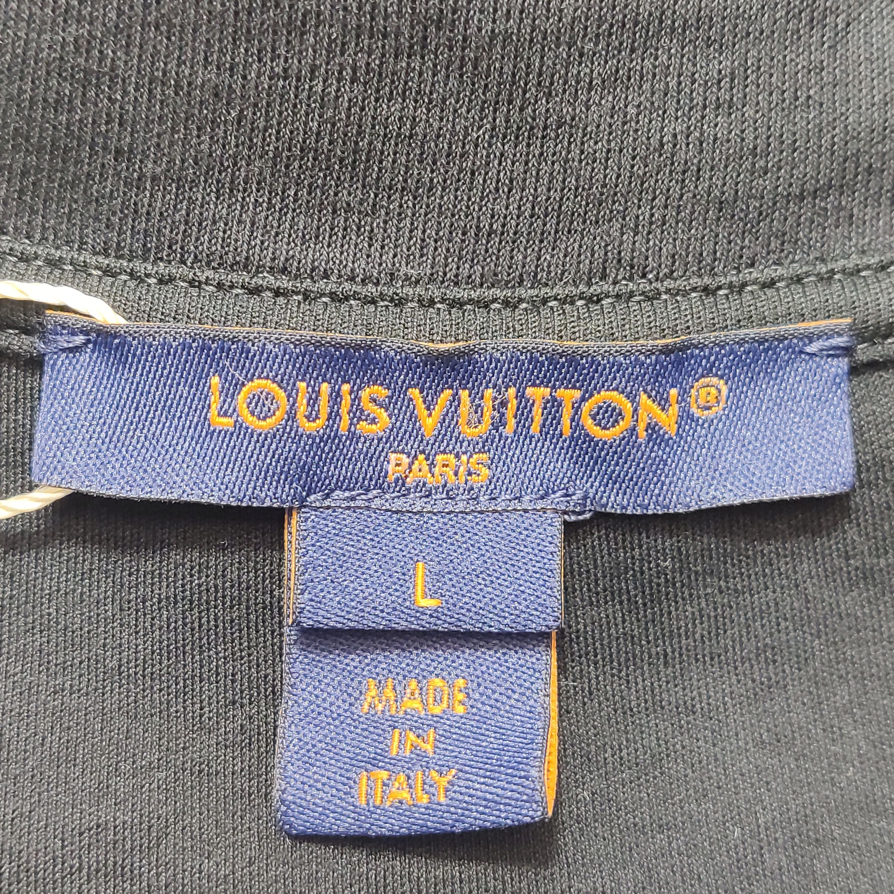 Louis Vuitton Louis Vuitton Script Logo T-Shirt Size L Size US L / EU 52-54 / 3 - 4 Thumbnail