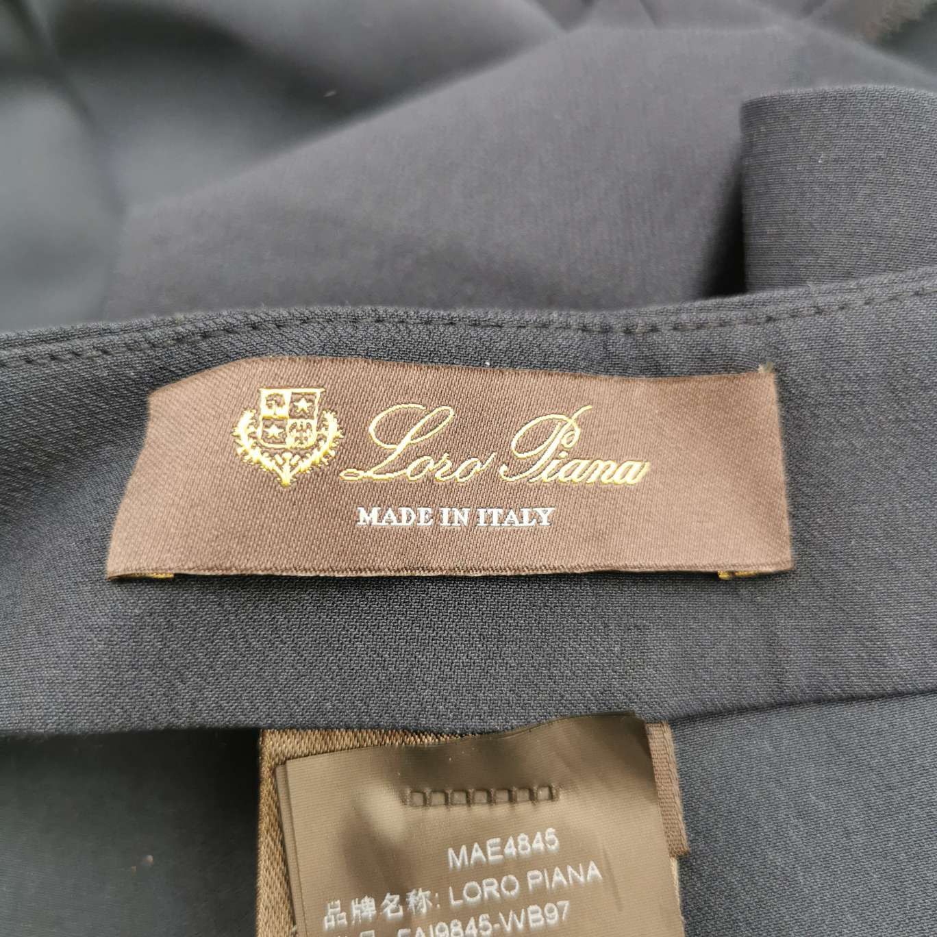 Loro Piana Loro Piana Silk Wool Blend Straight Leg Pants Size 38 Size 26" / US 2 / IT 38 - 3 Thumbnail