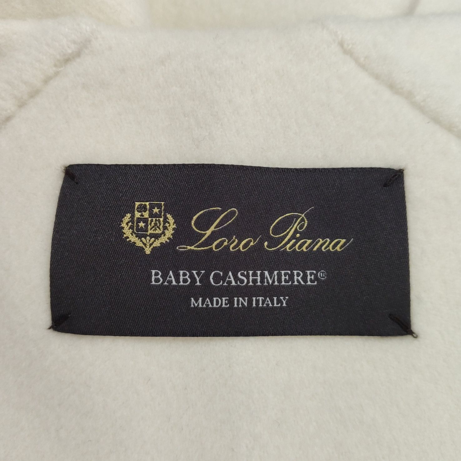 Loro Piana Loro Piana Baby Cashmere Sleeveless Coat Size S Size S / US 4 / IT 40 - 5 Thumbnail