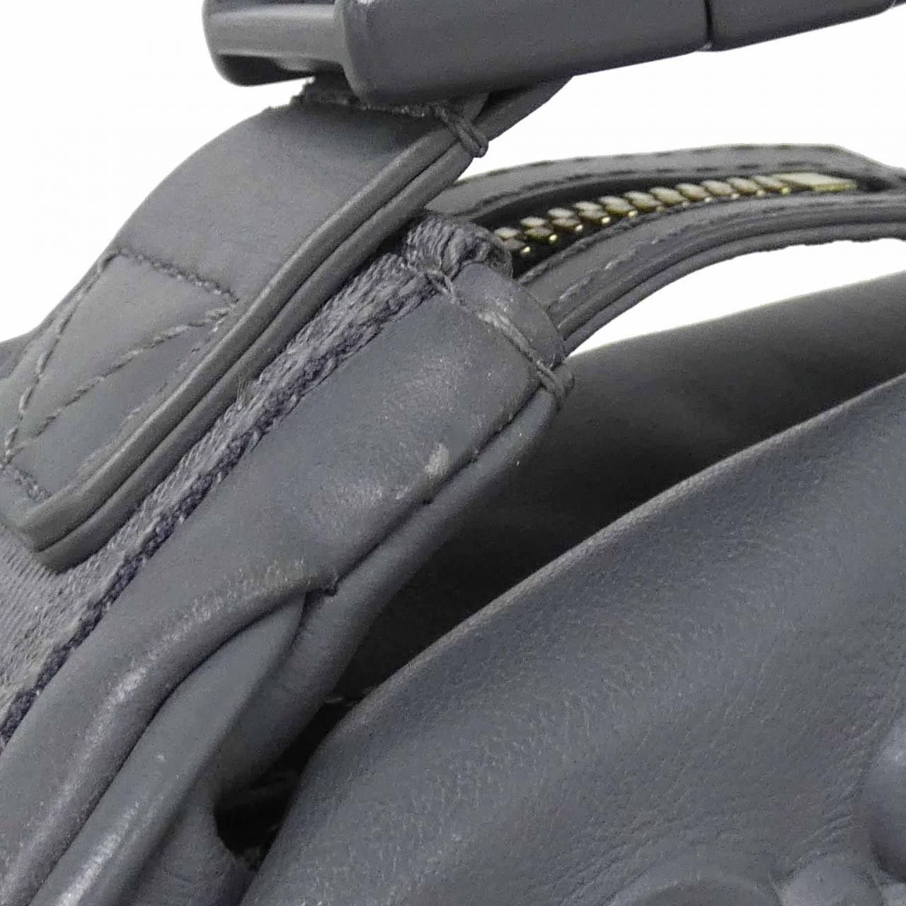 Louis Vuitton Louis Vuitton Louis Vuitton LV Ornament Cruiser Messenger Calf Shoulder Bag Leather Shoulder Bag M21812 DUTY FREE for USA Size ONE SIZE - 7 Thumbnail