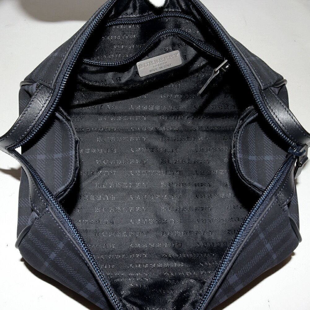 Burberry Burberry Burberry PVC Canvas Calf Nylon Clutch Bag Textile Vanity Bag DUTY FREE for USA Size ONE SIZE - 3 Thumbnail