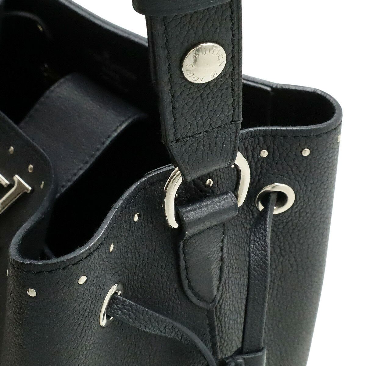 Louis Vuitton Louis Vuitton Louis Vuitton Lockmeat Leather Shoulder Bag Leather Shoulder Bag M43878 DUTY FREE for USA Size ONE SIZE - 5 Thumbnail