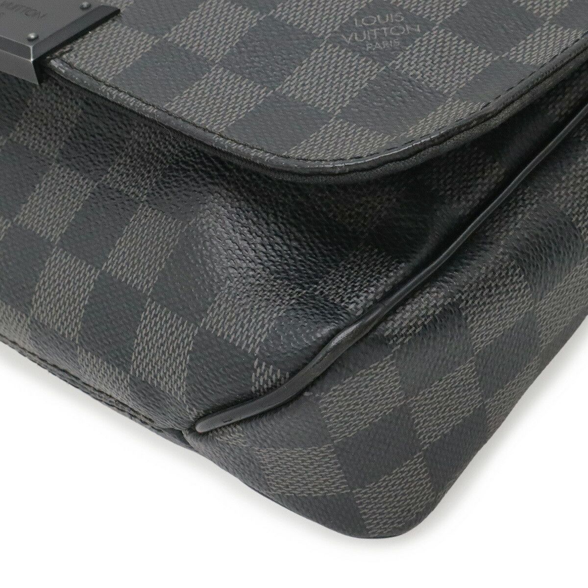 Louis Vuitton Louis Vuitton Louis Vuitton District PM Damier Graphite Shoulder Bag Textile Crossbody Bag N41260 DUTY FREE for USA Size ONE SIZE - 3 Thumbnail