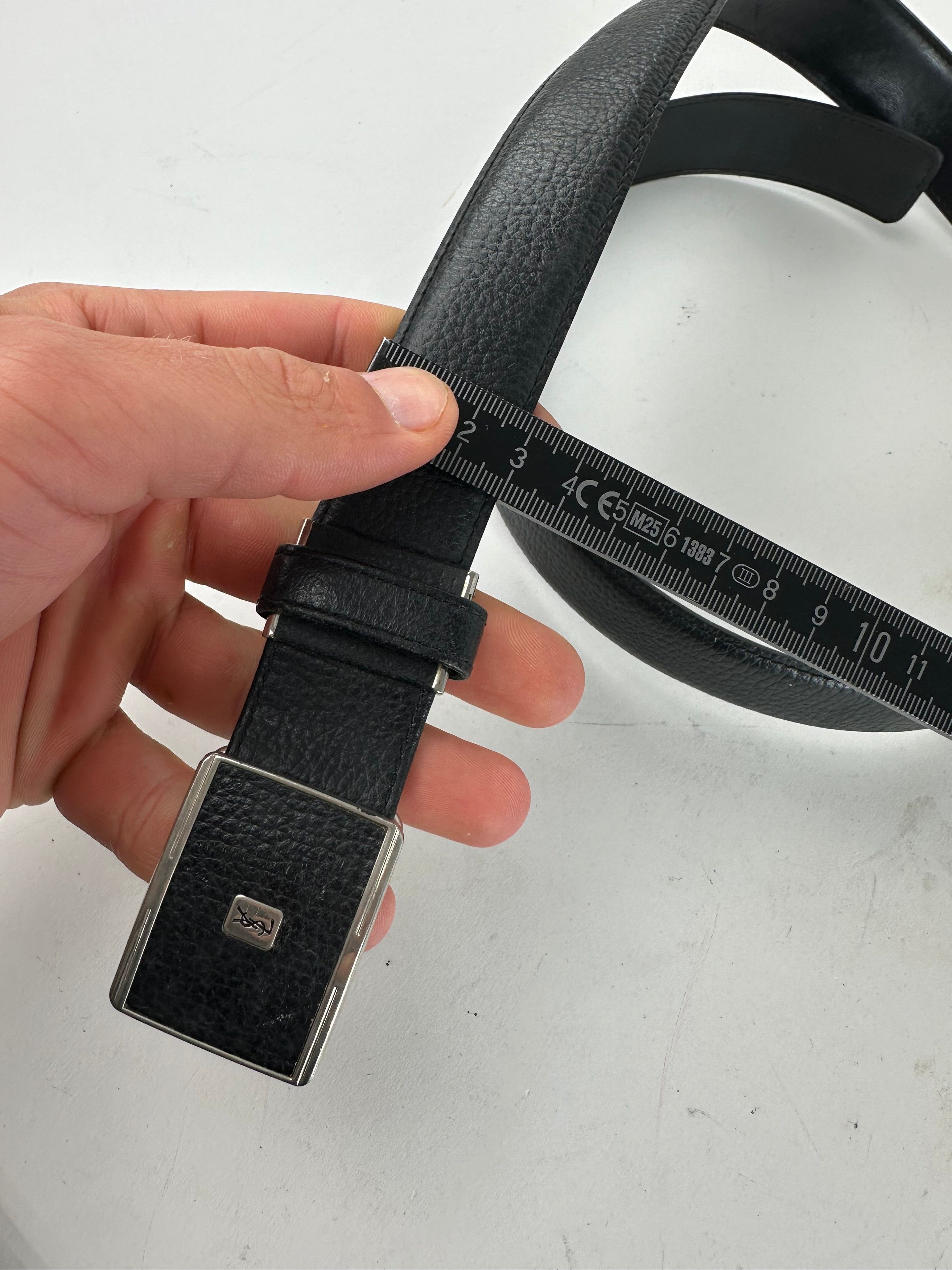 Yves Saint Laurent Textured Leather Belt Silver Buckle Black Size ONE SIZE - 9 Thumbnail