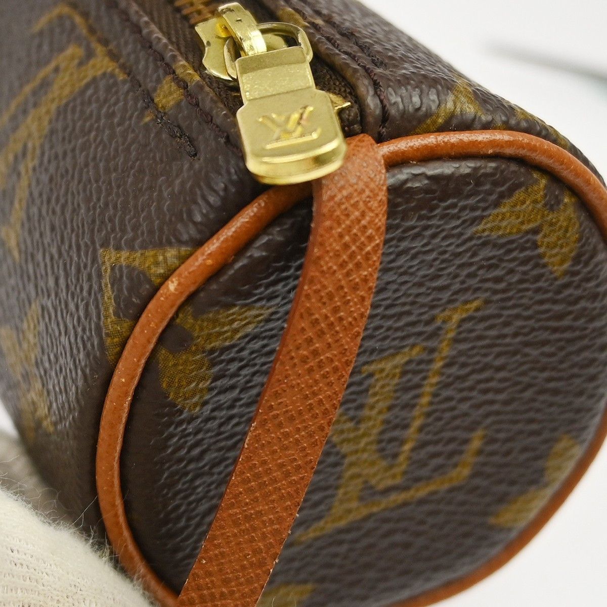 Louis Vuitton Louis Vuitton Papillon Pochette Monogram Canvas Size ONE SIZE - 8 Thumbnail