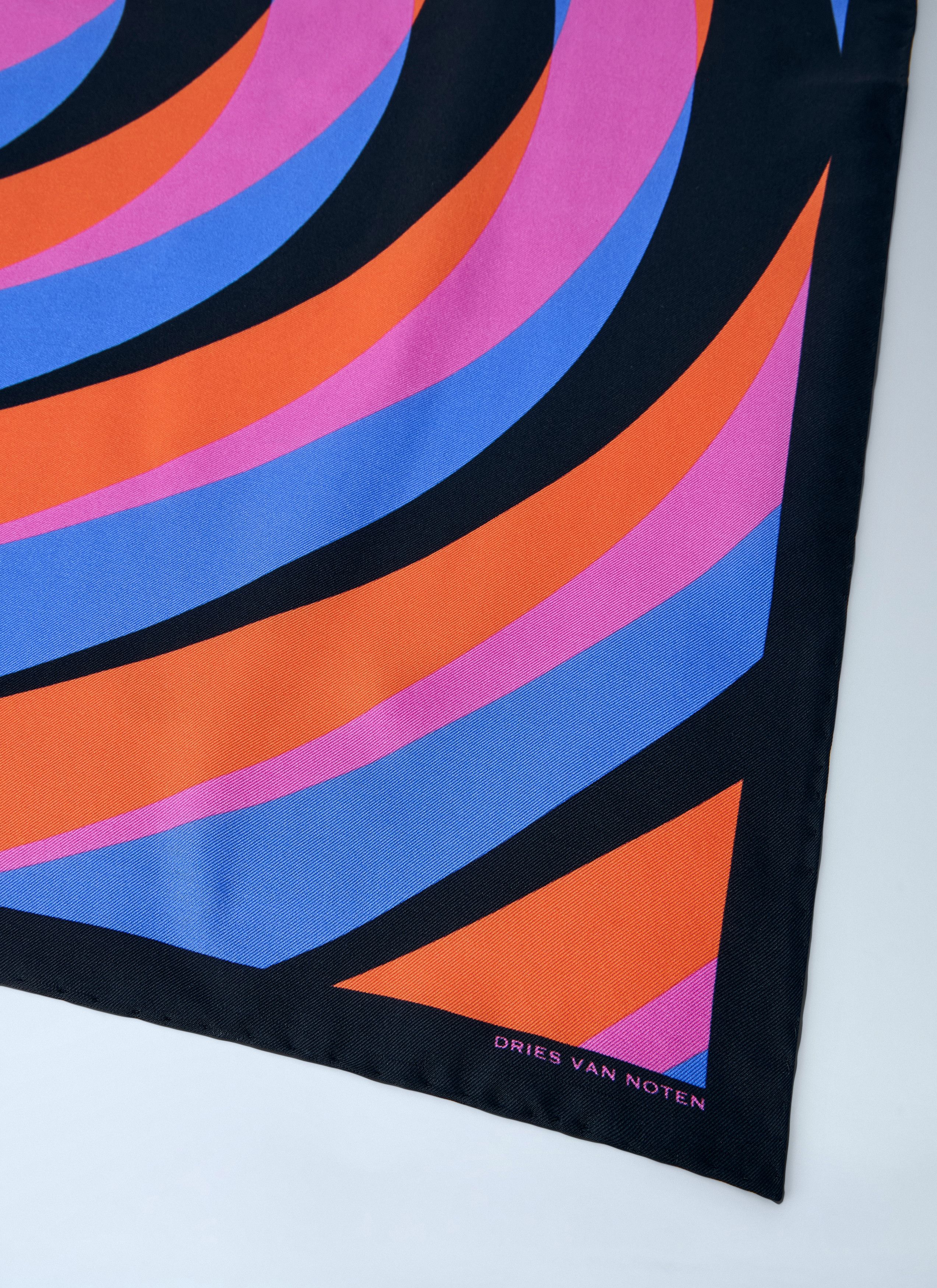 Dries Van Noten Geometric Patterned Silk Scarf Size ONE SIZE - 2 Thumbnail