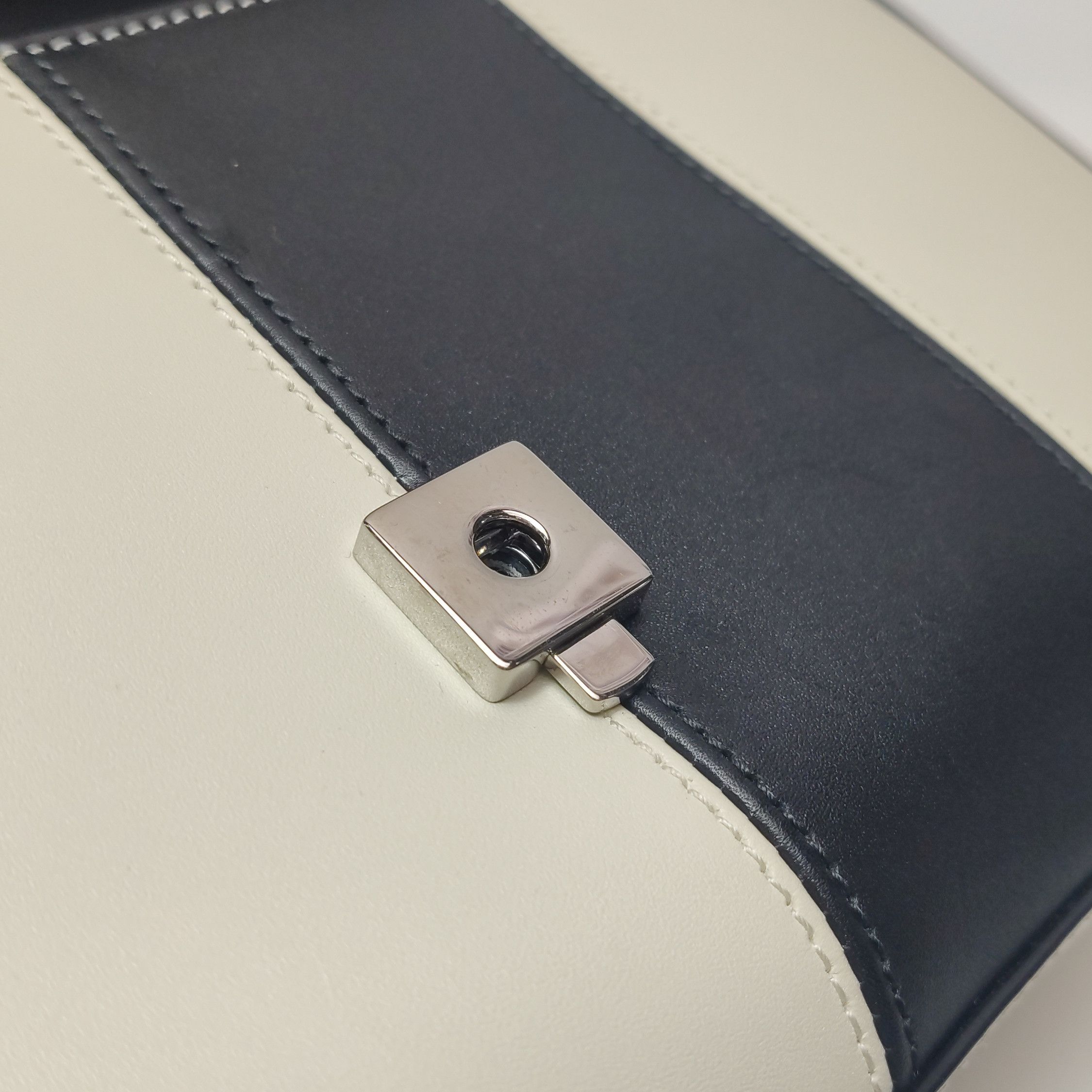 Gucci Gucci Women os Crossbody Bags Size ONE SIZE - 12 Thumbnail