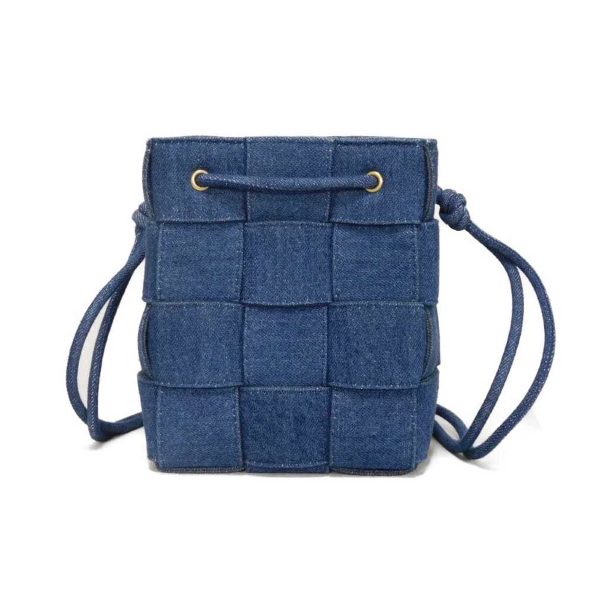 Bottega Veneta Bottega Veneta Cassette Small Bucket Bag, Blue, RFID-protected, Maxi, Intrecciato Denim, 743789 V2ZB1 4019, Men's & Women's. Size ONE SIZE - 3 Thumbnail