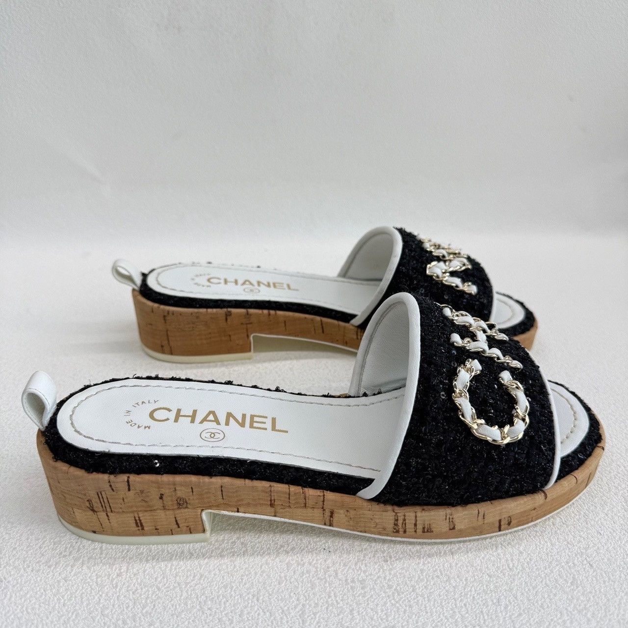 Chanel Chanel Tweed Chain Logo Sandals Size 35.5 Size US 5.5 / IT 35.5 - 5 Thumbnail