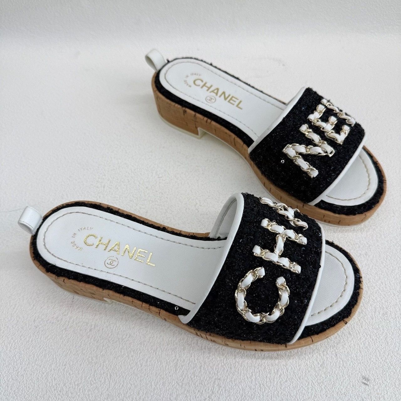 Chanel Chanel Tweed Chain Logo Sandals Size 35.5 Size US 5.5 / IT 35.5 - 4 Thumbnail