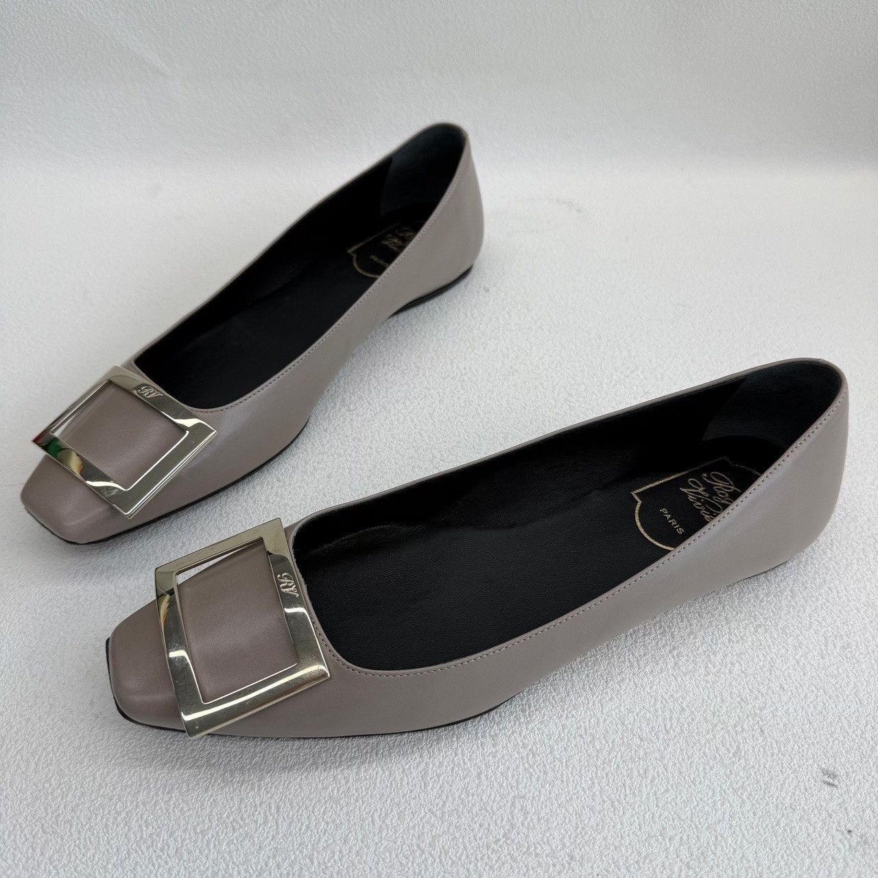 Roger Vivier Roger Vivier Trompette Leather Flats Size 37 Size US 7 / IT 37 - 2 Thumbnail