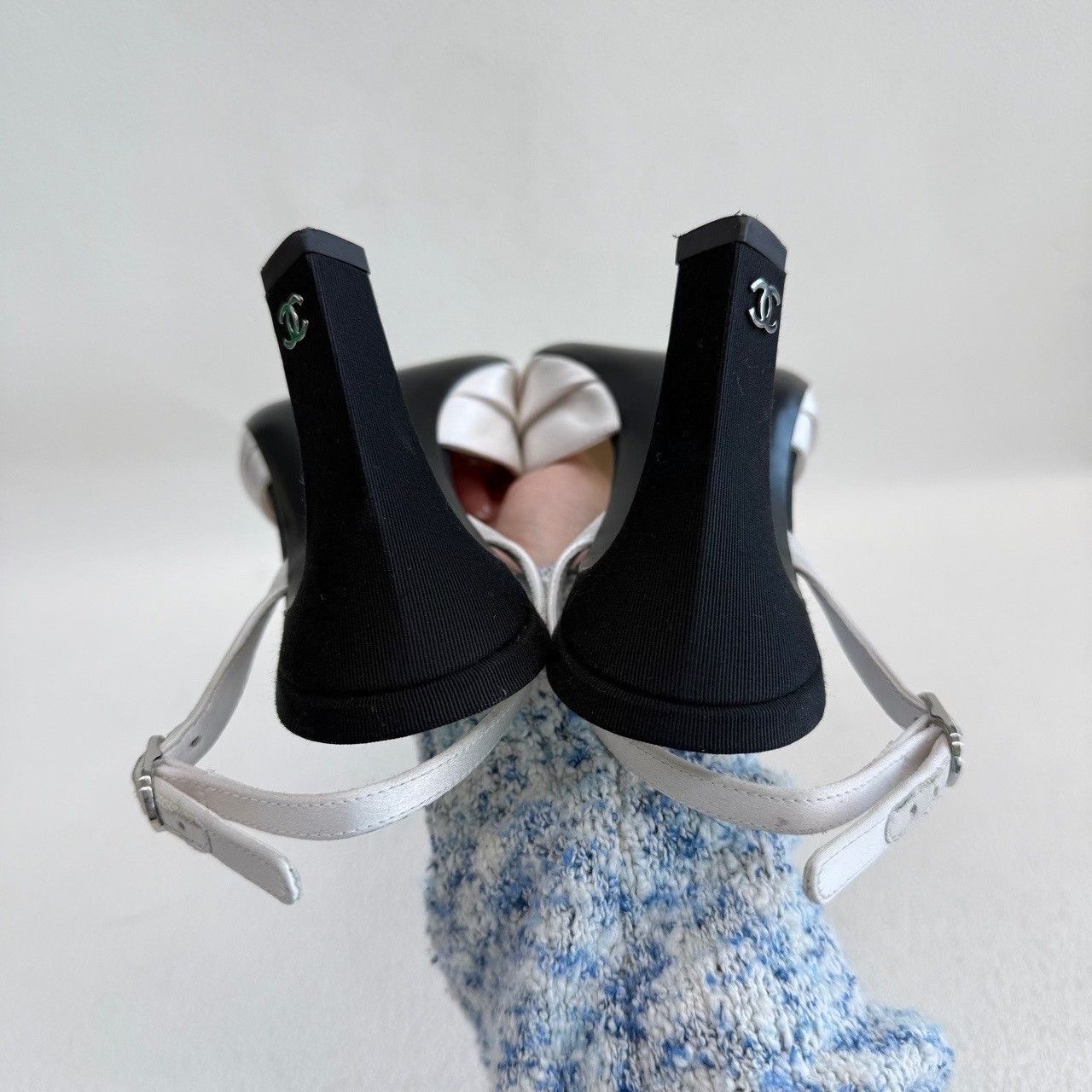 Chanel Chanel Bow Slingback Heels Size 37 Size US 7 / IT 37 - 7 Thumbnail