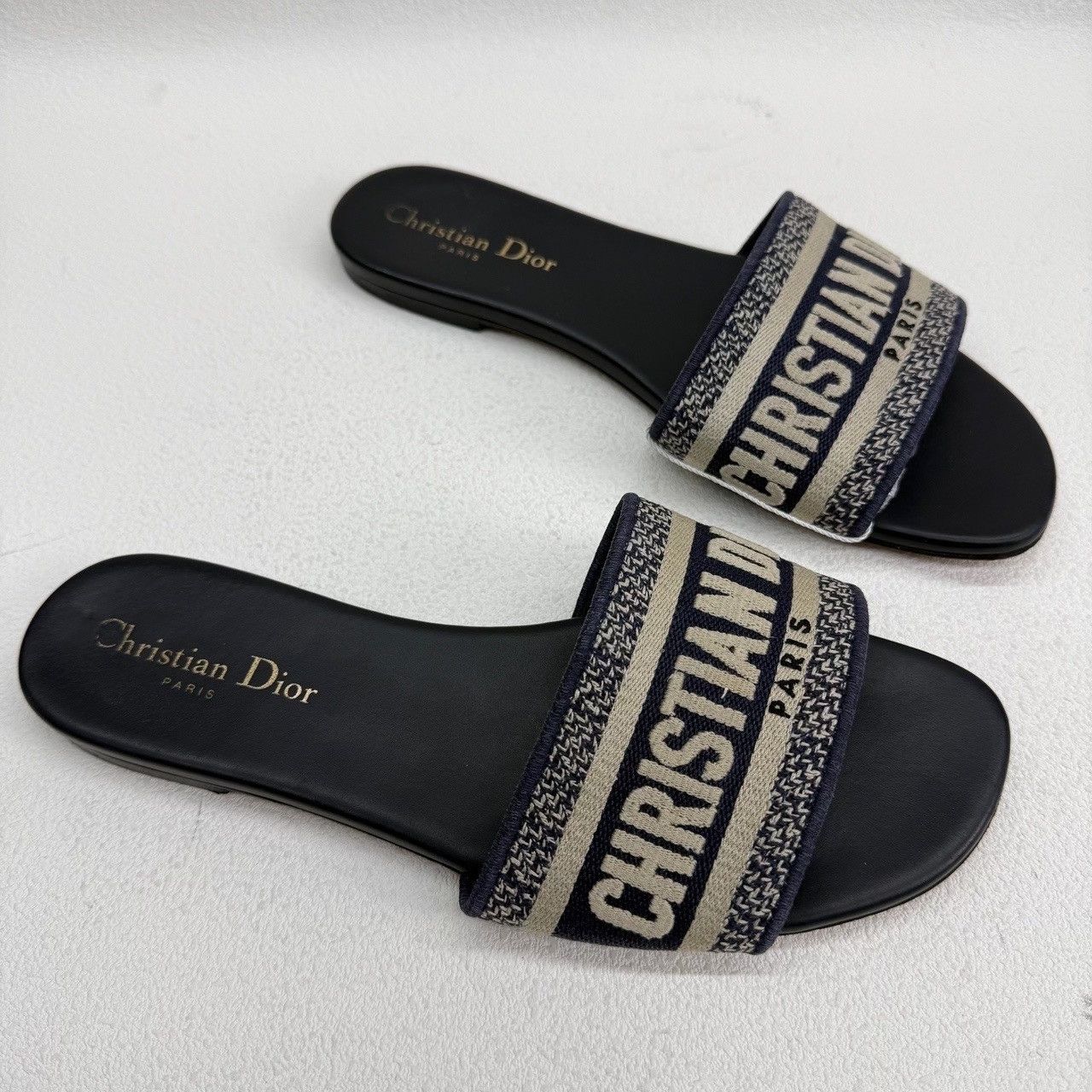 Dior Dior Dway Embroidered Canvas Slides Size 38 Size US 7 / IT 37 - 4 Thumbnail