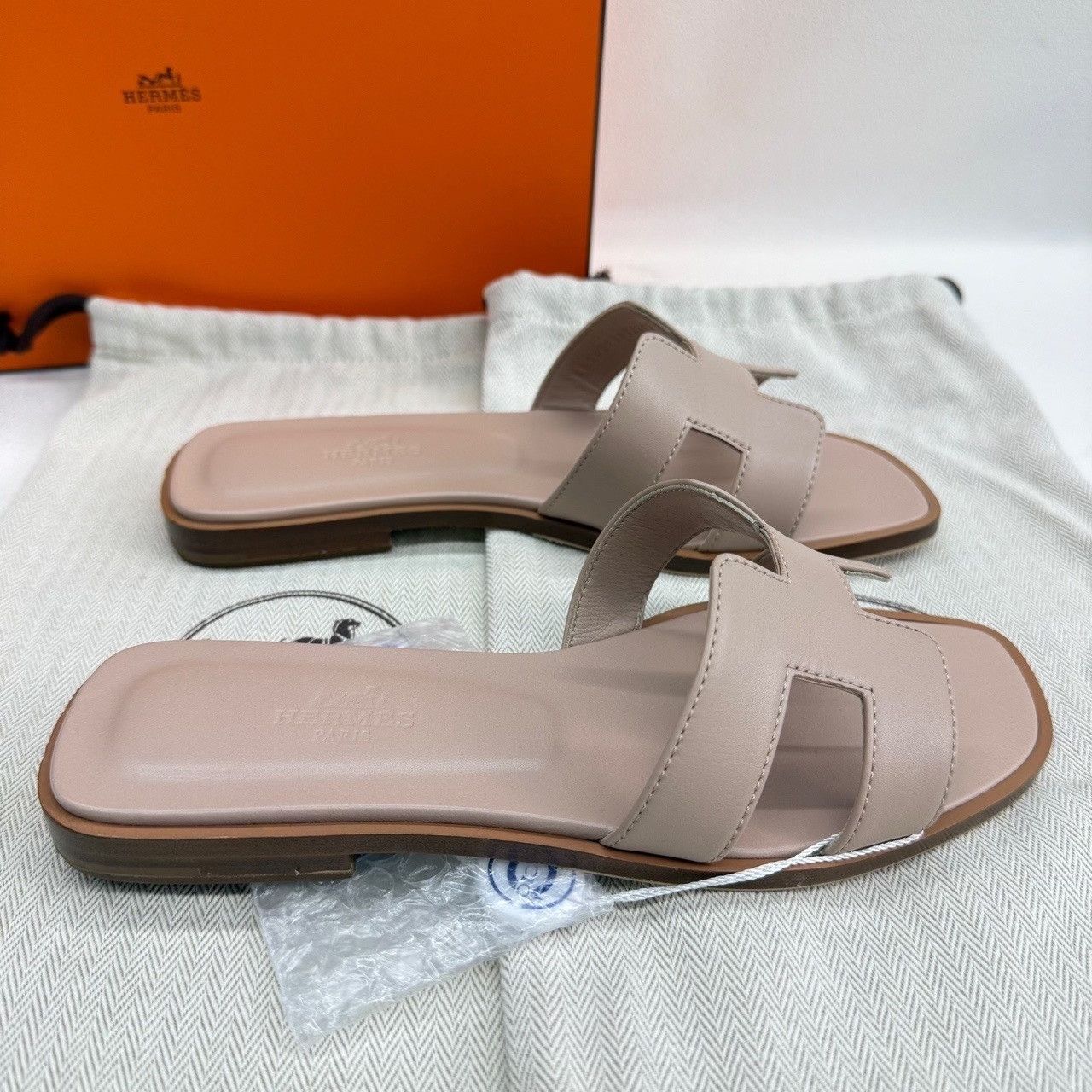 Hermes Hermes H Oran Sandals Size 36 Size US 6 / IT 36 - 5 Thumbnail