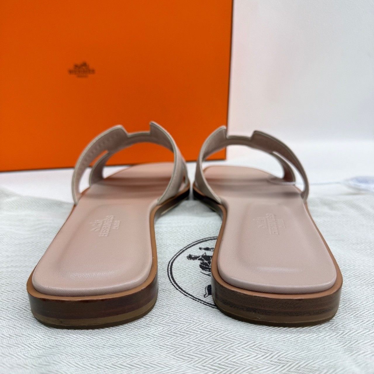 Hermes Hermes H Oran Sandals Size 36 Size US 6 / IT 36 - 7 Thumbnail