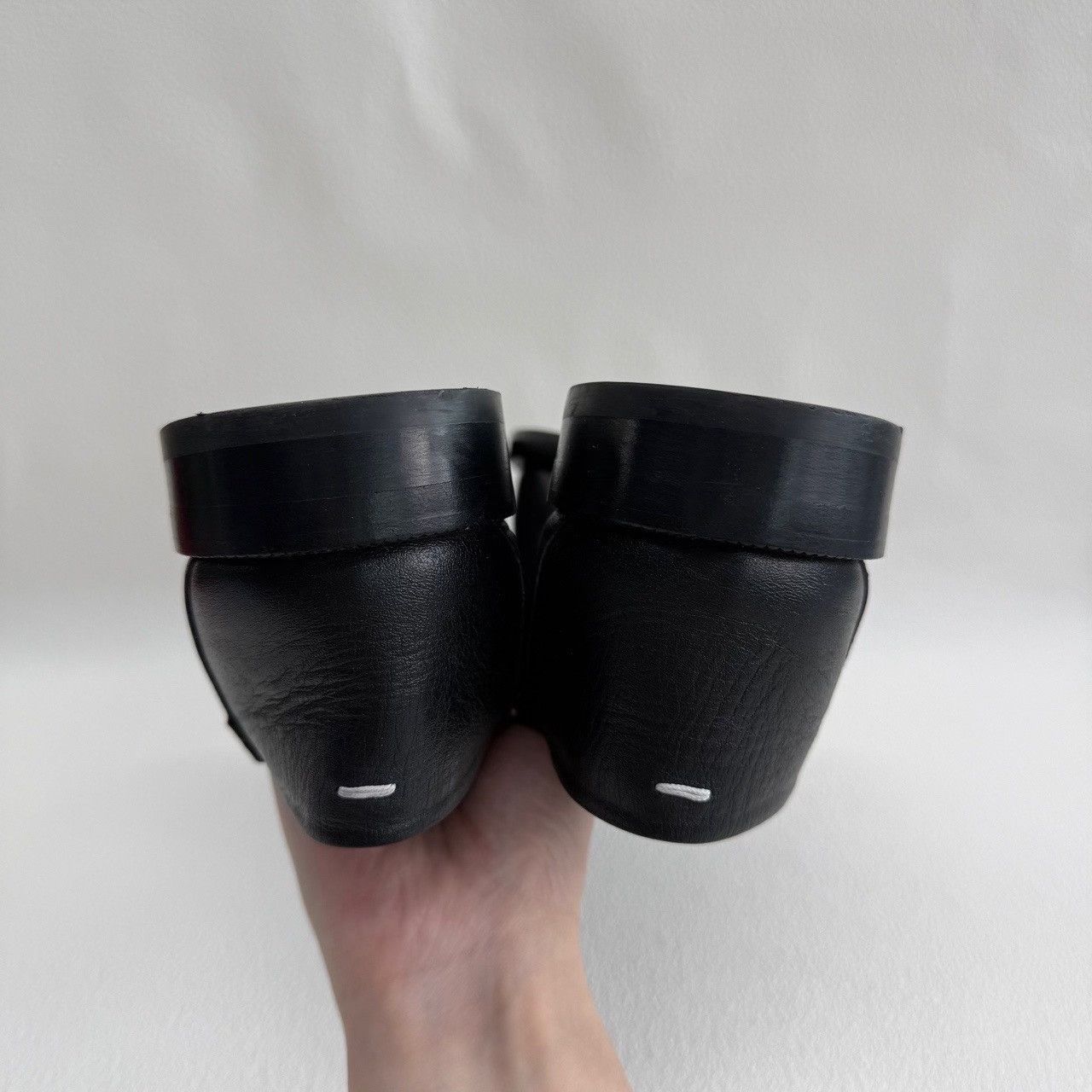Maison Margiela Maison Margiela Tabi Leather Loafers Size 36.5 Size US 6.5 / IT 36.5 - 7 Thumbnail