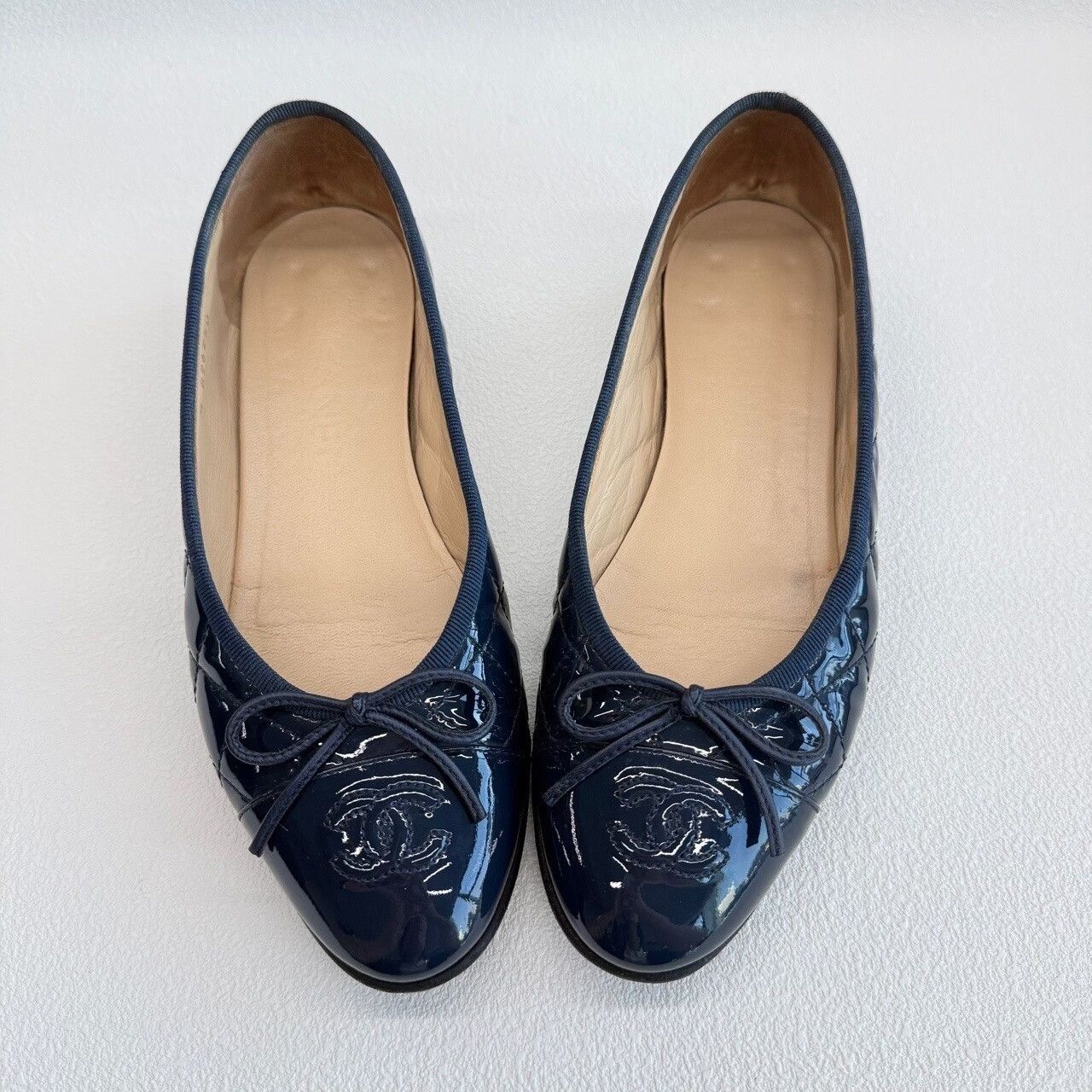 Chanel Chanel Quilted Patent Leather Ballet Flats Size 37 Size US 7 / IT 37 - 10 Thumbnail