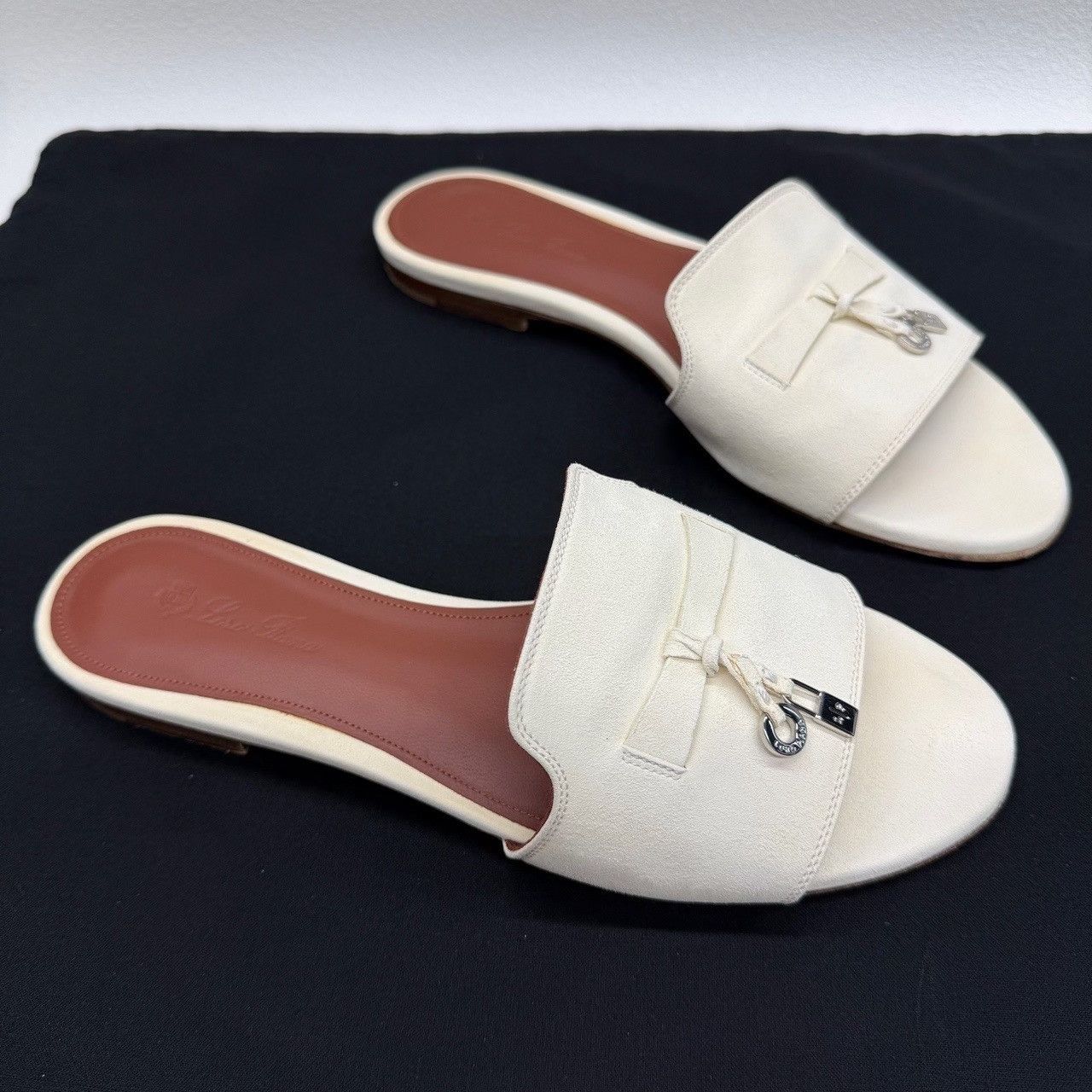 Loro Piana Loro Piana Summer Charms Suede Sandals Size 38 Size US 8 / IT 38 - 4 Thumbnail