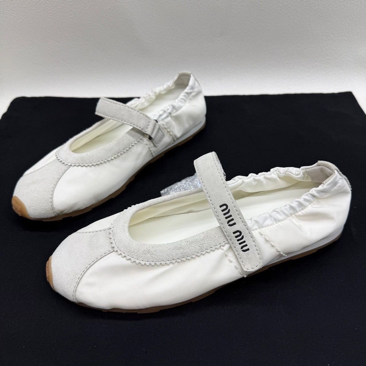 Miu Miu Miu Miu Plume Strap Ballet Flats Size 37 Size US 7 / IT 37 - 2 Thumbnail