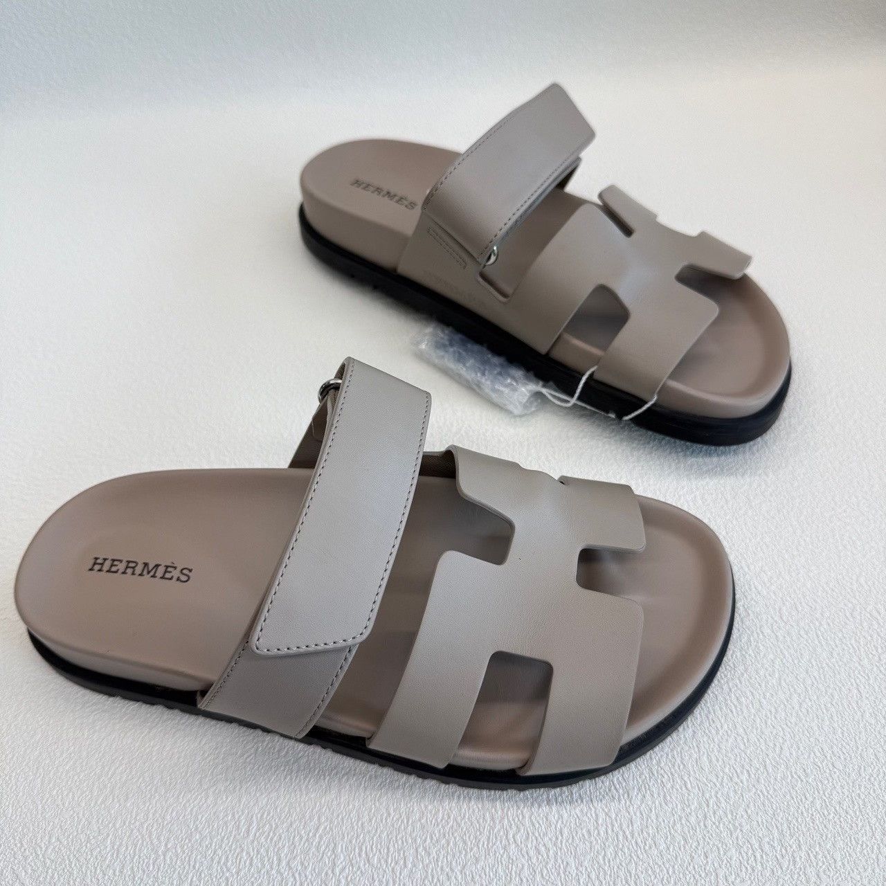Hermes Hermes Chypre Sandals Size 35.5 Size US 5.5 / IT 35.5 - 4 Thumbnail