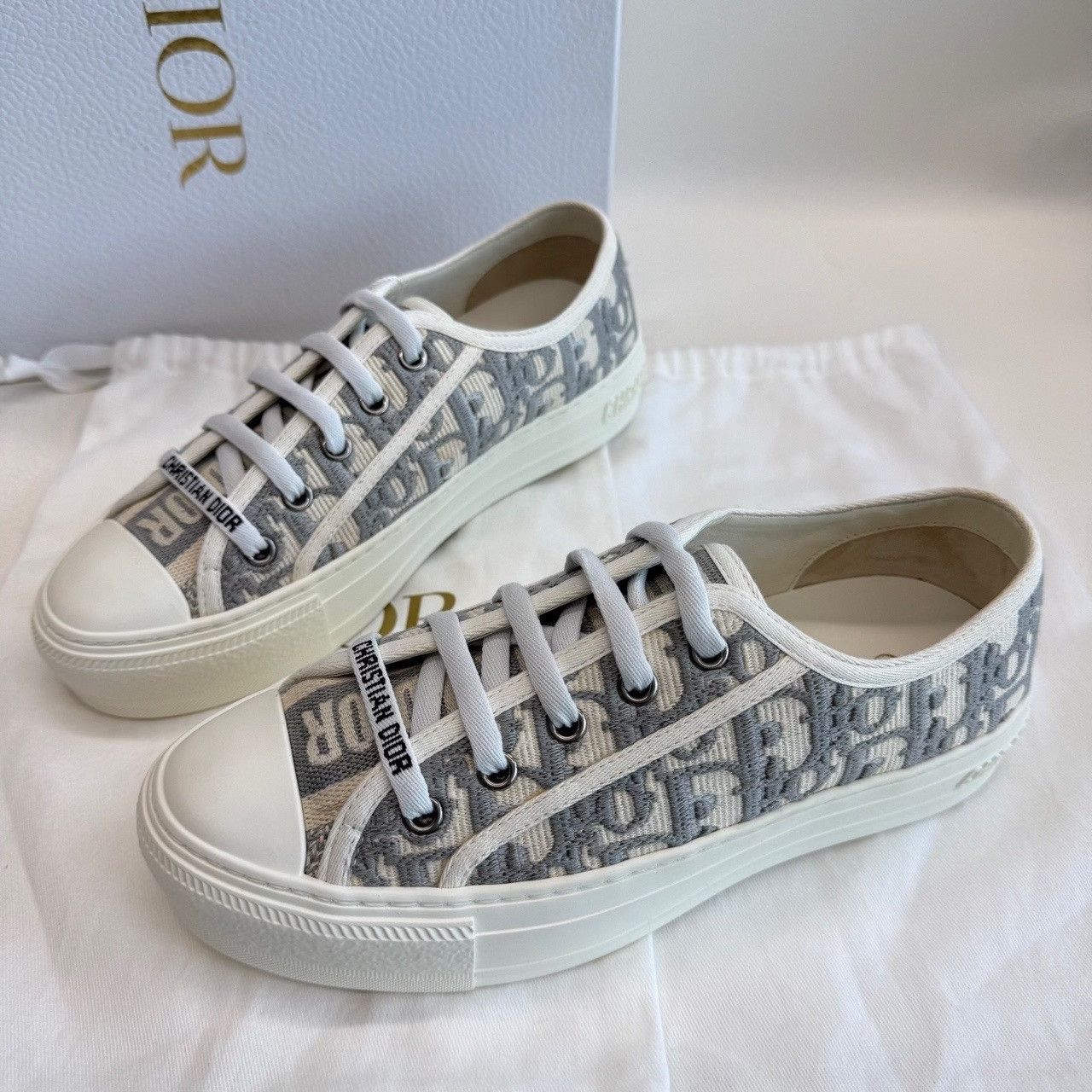 Dior Dior Oblique Walk'n'Dior Low-Top Sneakers Size 35 Size US 5 / IT 35 - 2 Thumbnail
