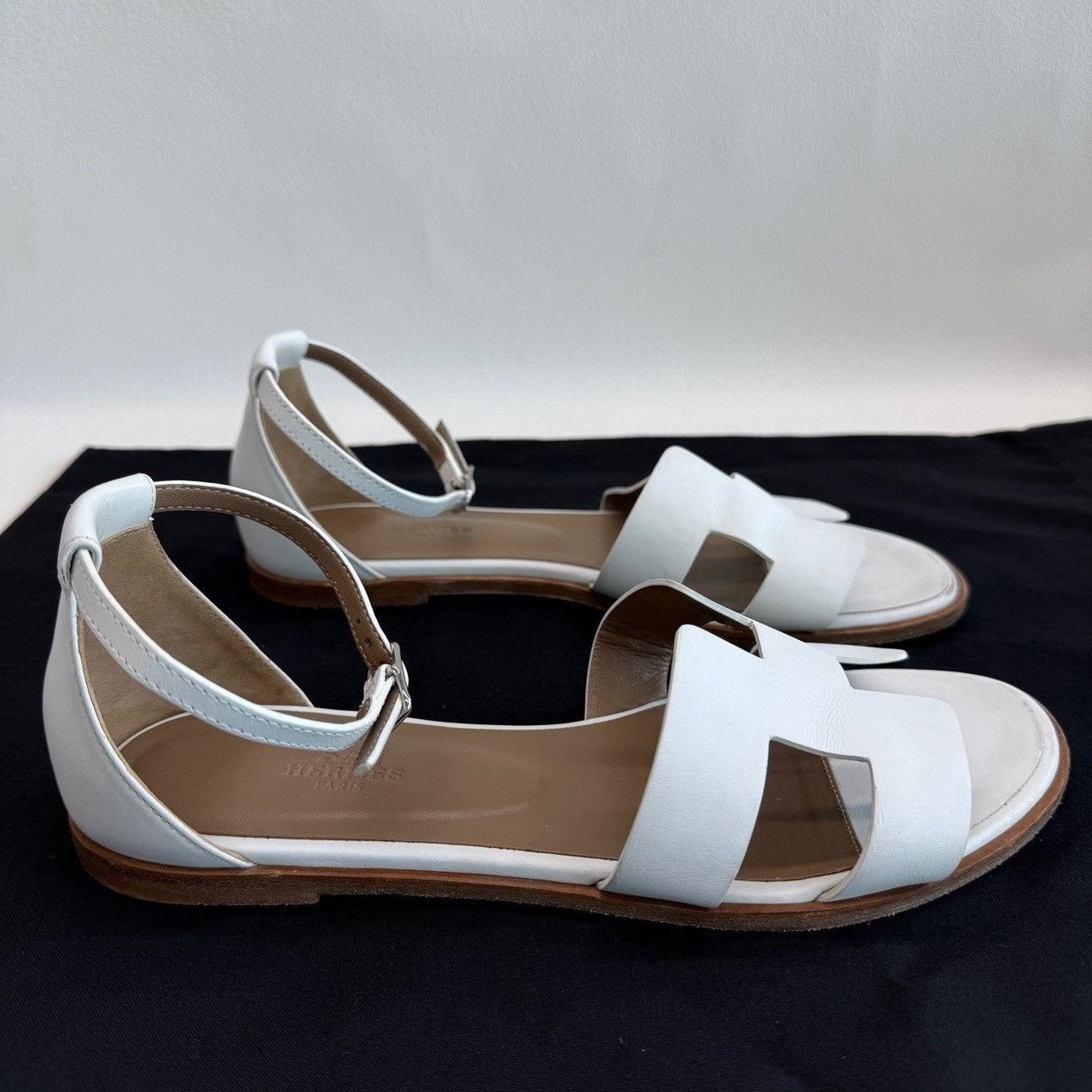 Hermes Hermes White Santorini Sandals Size 38 Size US 8 / IT 38 - 5 Thumbnail